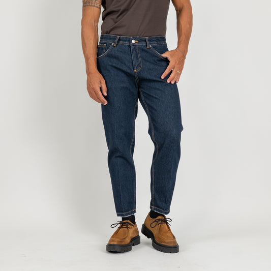 Jeans sartoriale con abrasioni - Blu Scuro