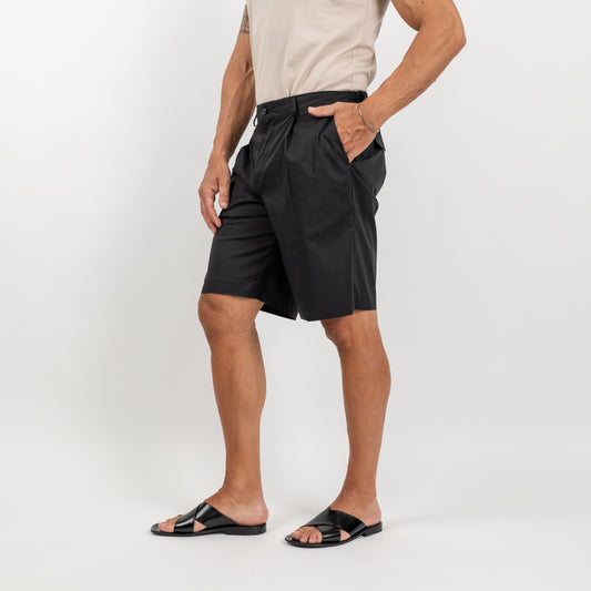 Bermuda con tasche a pattina sul retro - Nero