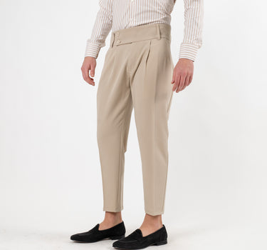 Pantalone con Fascia a Vita Alta e Doppio Bottone - Beige