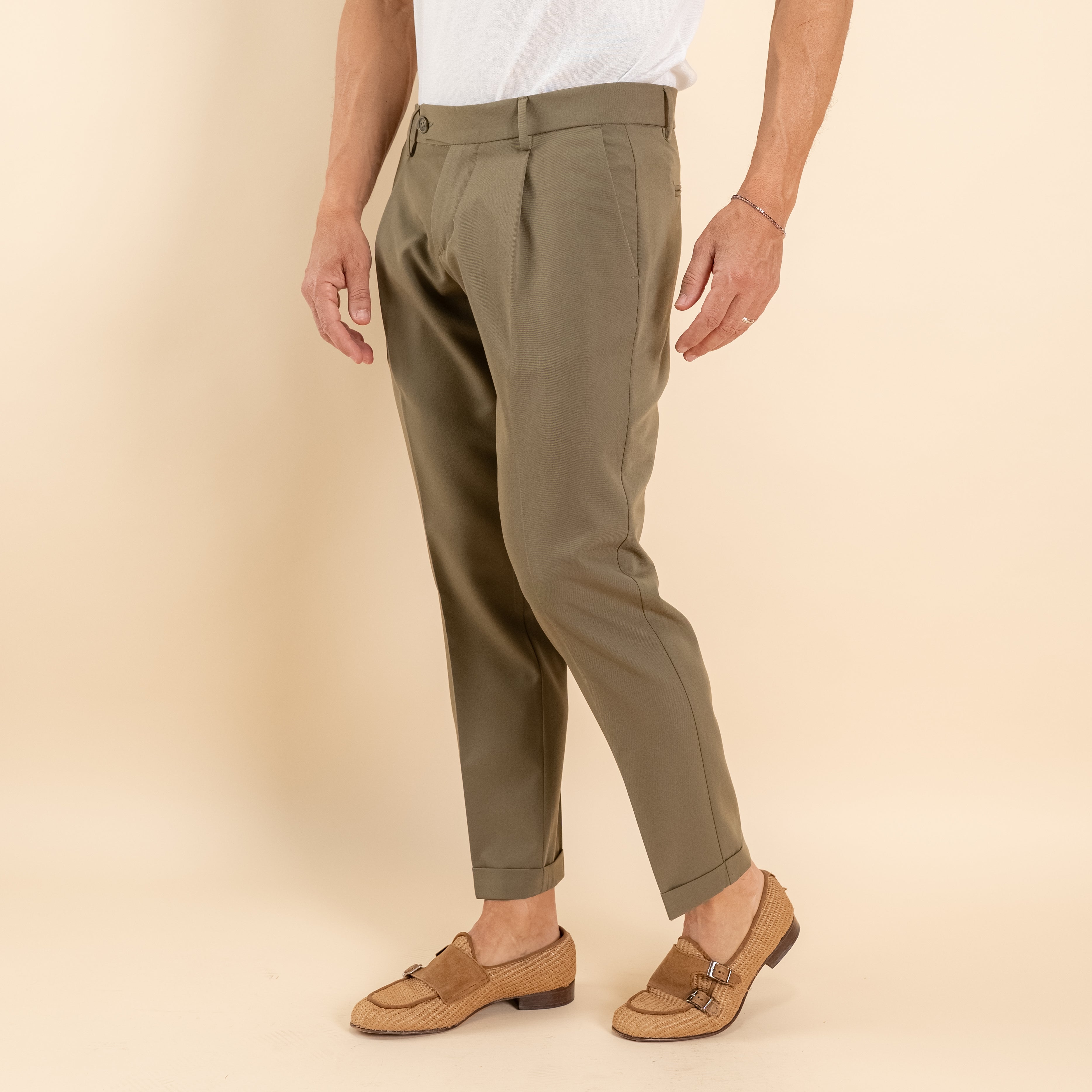 Pantalone slim fit con Pinces e risvolto - Militare