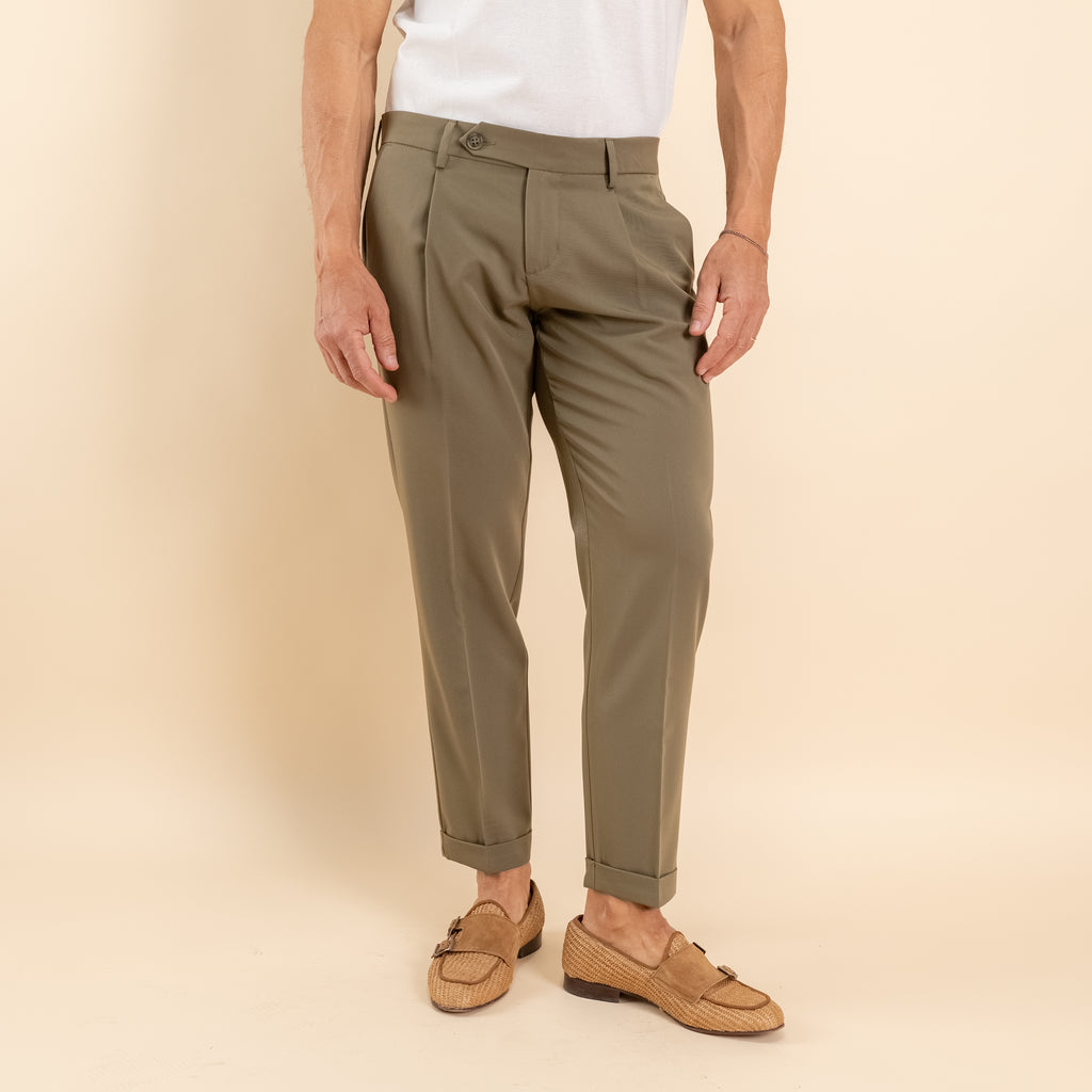 Pantalone slim fit con Pinces e risvolto - Militare