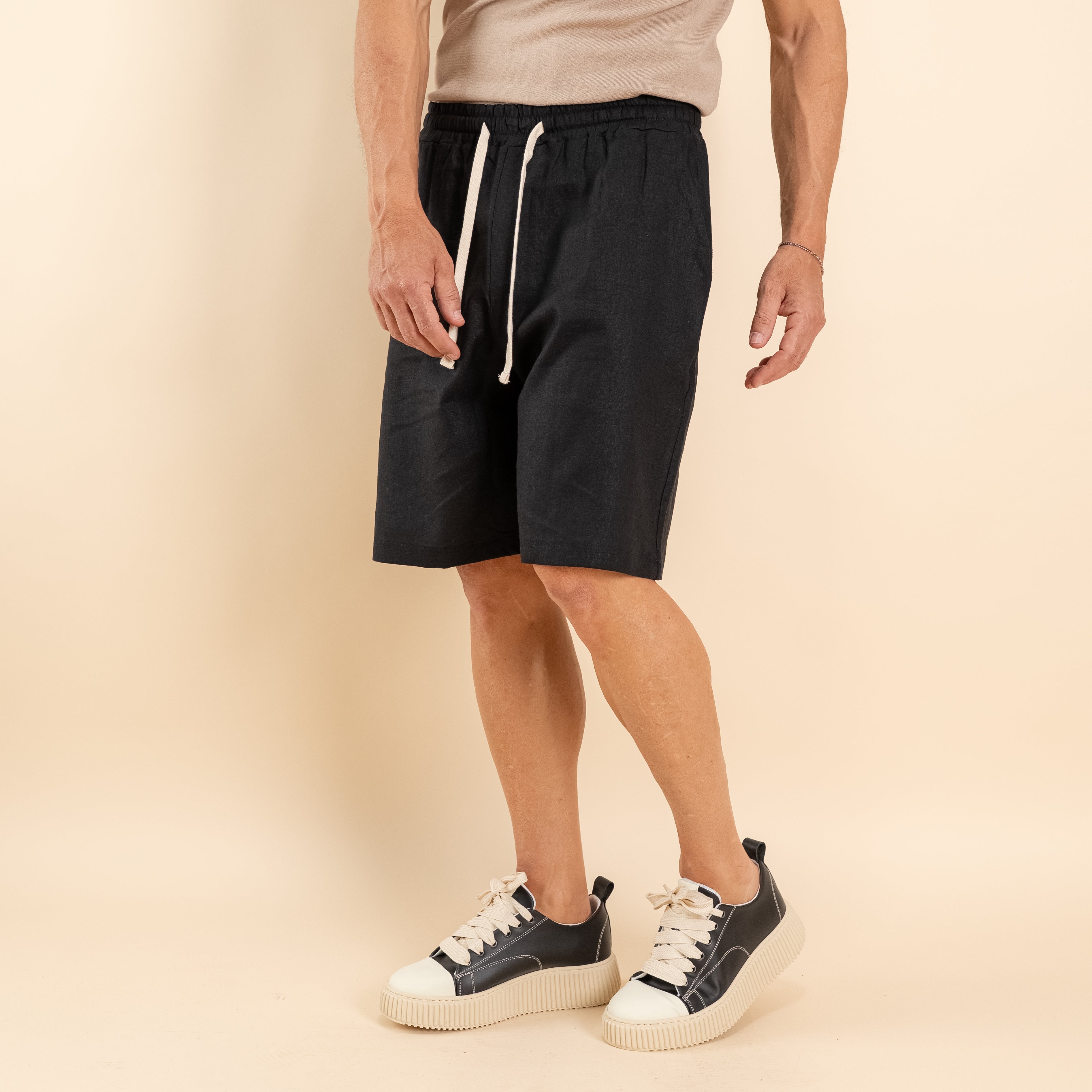 Bermuda con lacci in misto lino - Nero