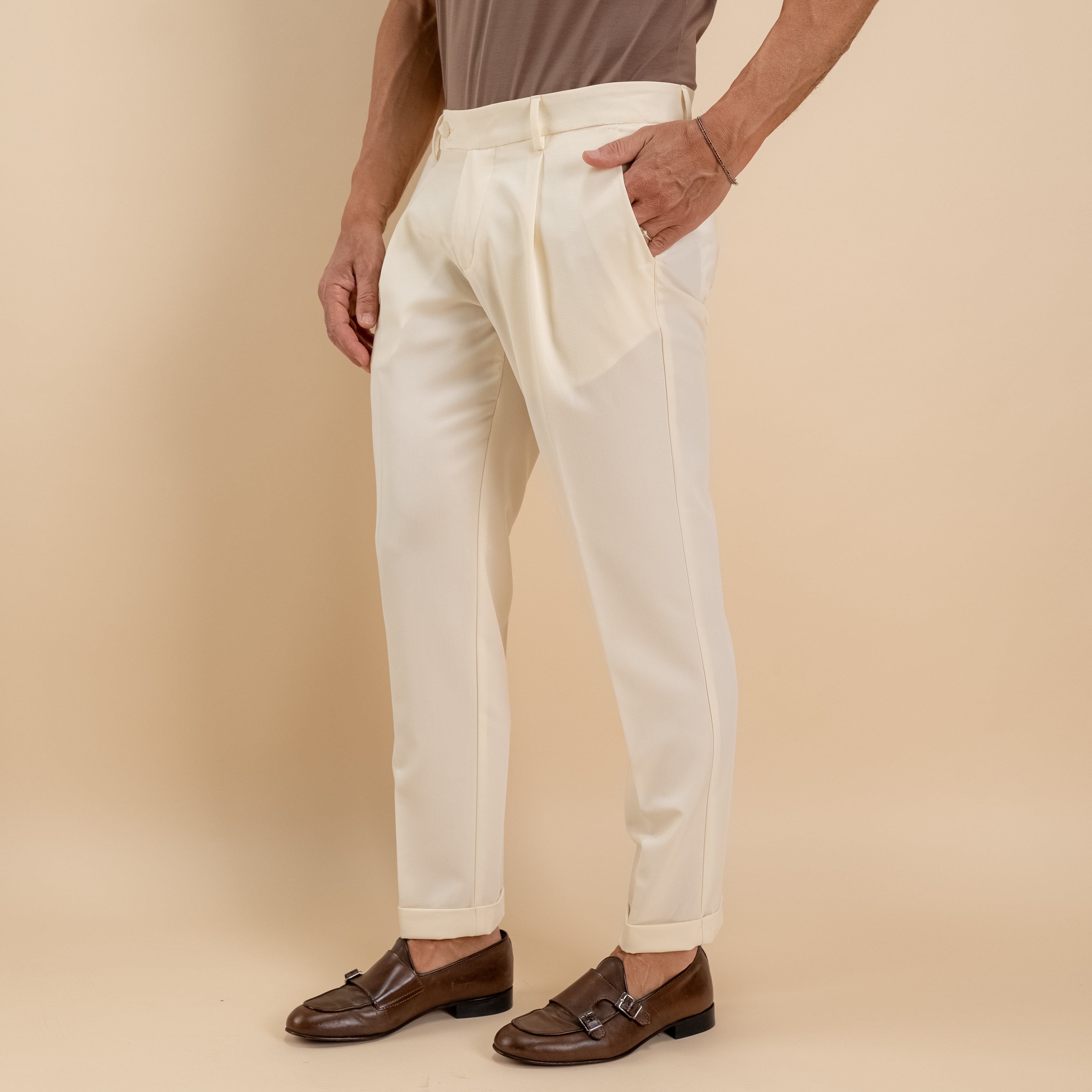 Pantalone slim fit con Pinces e risvolto - Crema