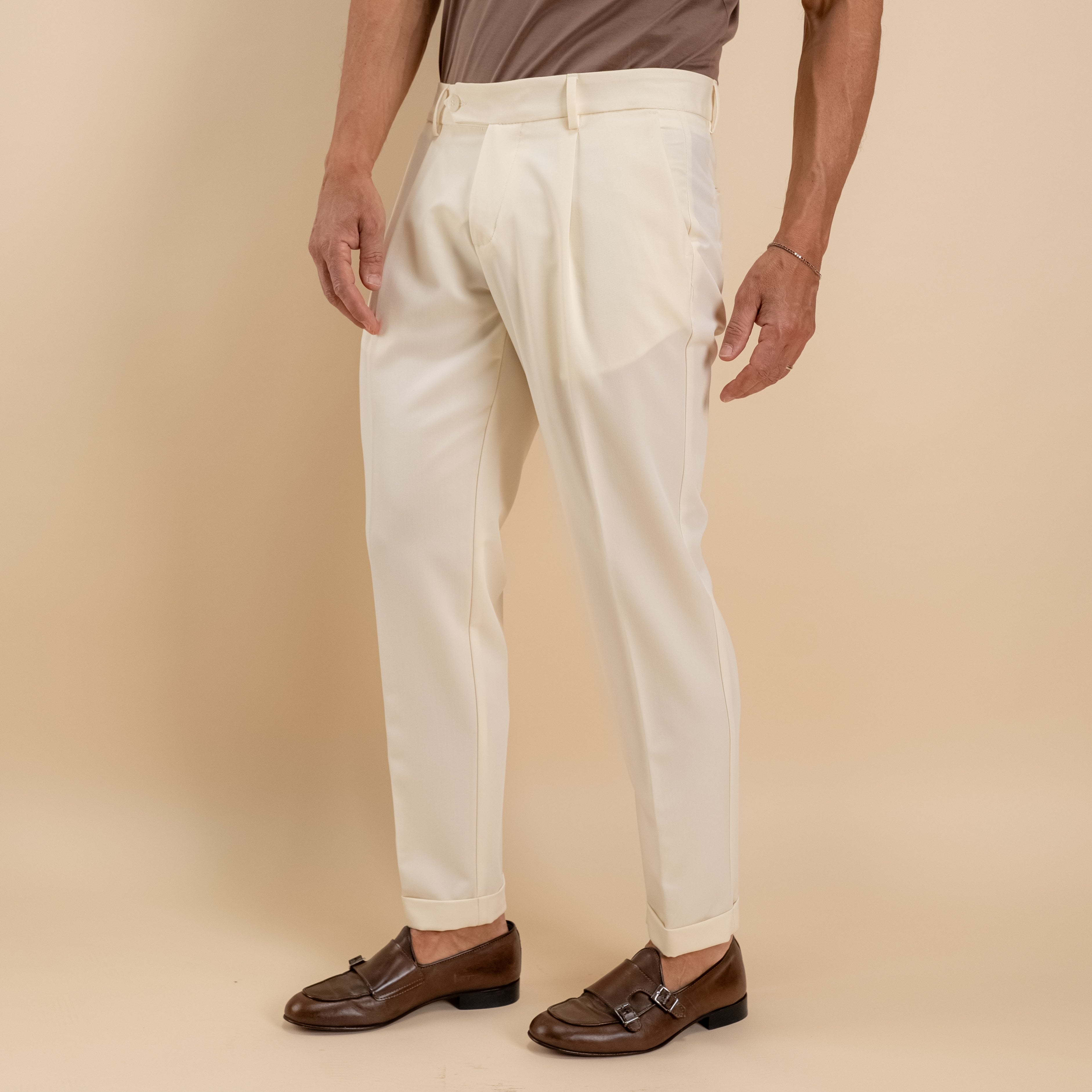 Pantalone slim fit con Pinces e risvolto - Crema