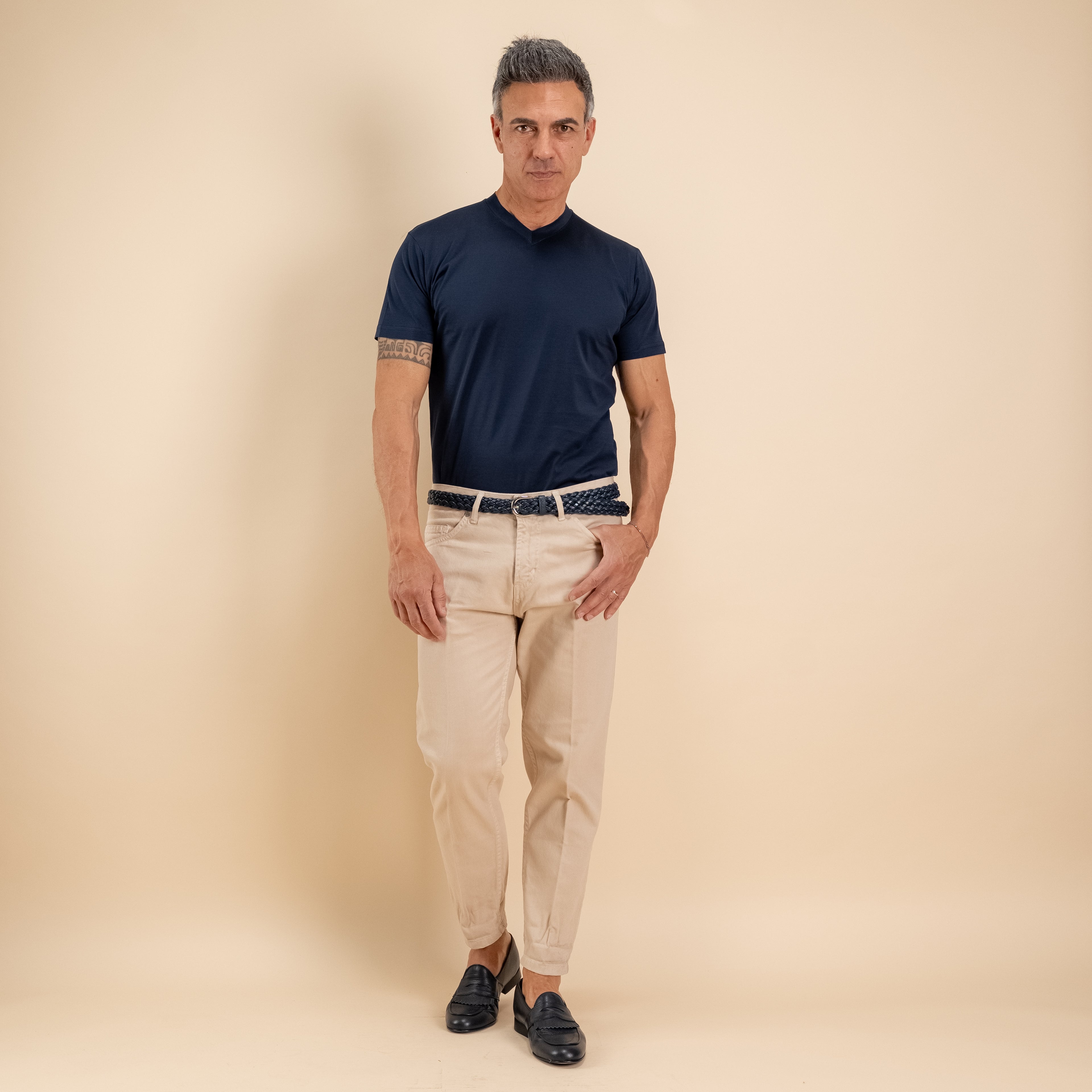T-shirt in Filo di Scozia Scollo a punta - Blu