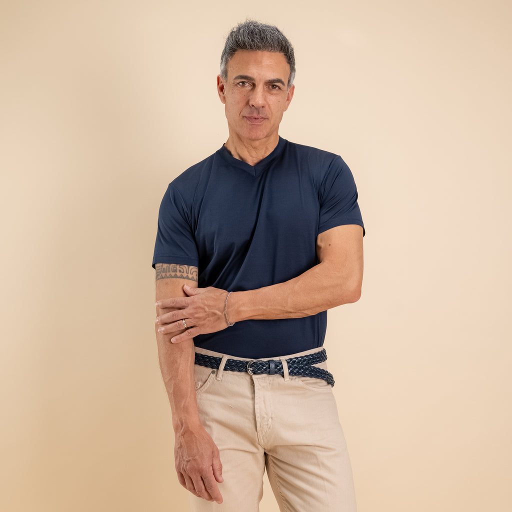 T-shirt in Filo di Scozia Scollo a punta - Blu