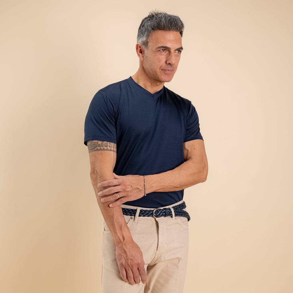 T-shirt in Filo di Scozia Scollo a punta - Blu