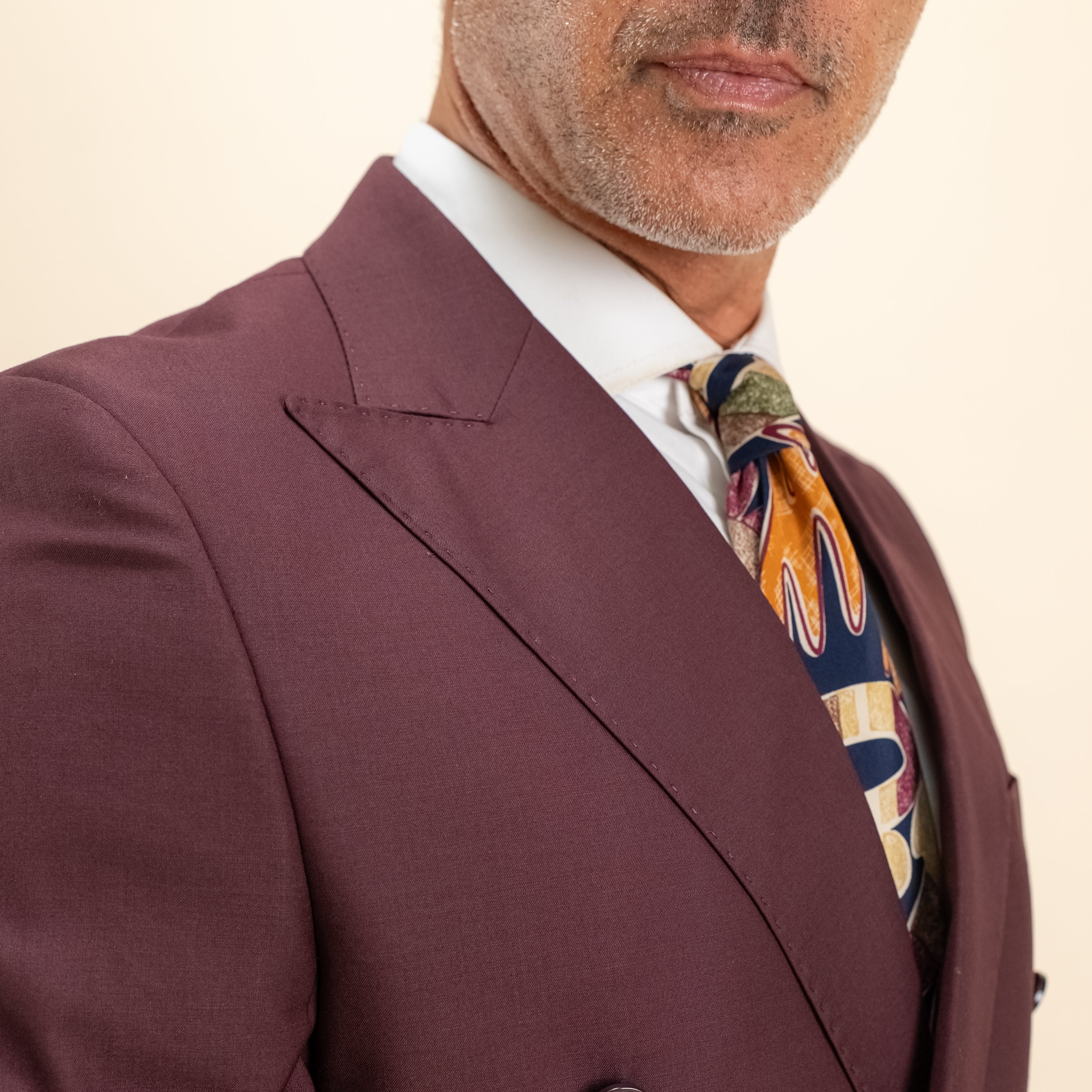 Abito doppiopetto e pantalone con molla - Vinaccia