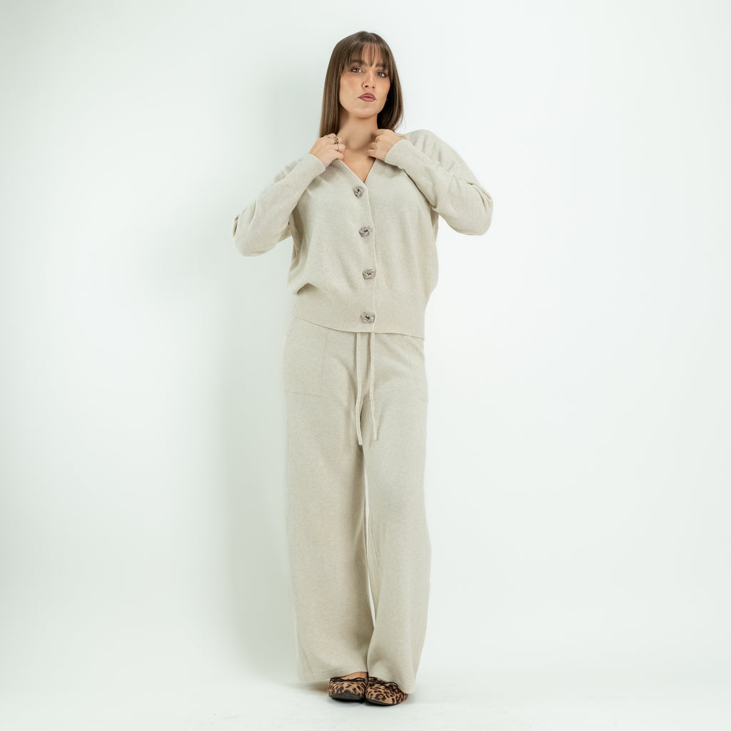 Coordinato in Maglia con Cardigan Gioiello e Pantalone Palazzo - Avorio