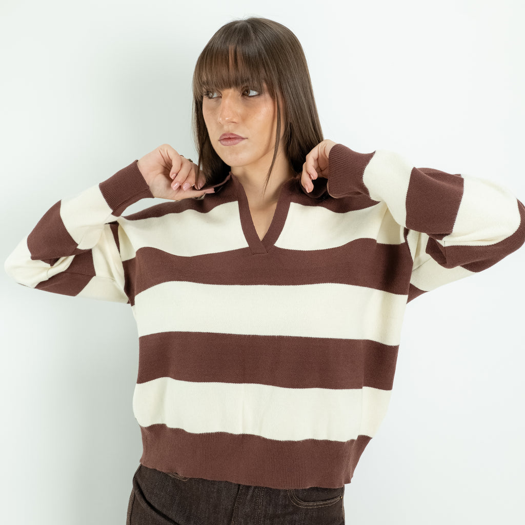 Jersey de rayas con cuello polo y escote en V - Marrón