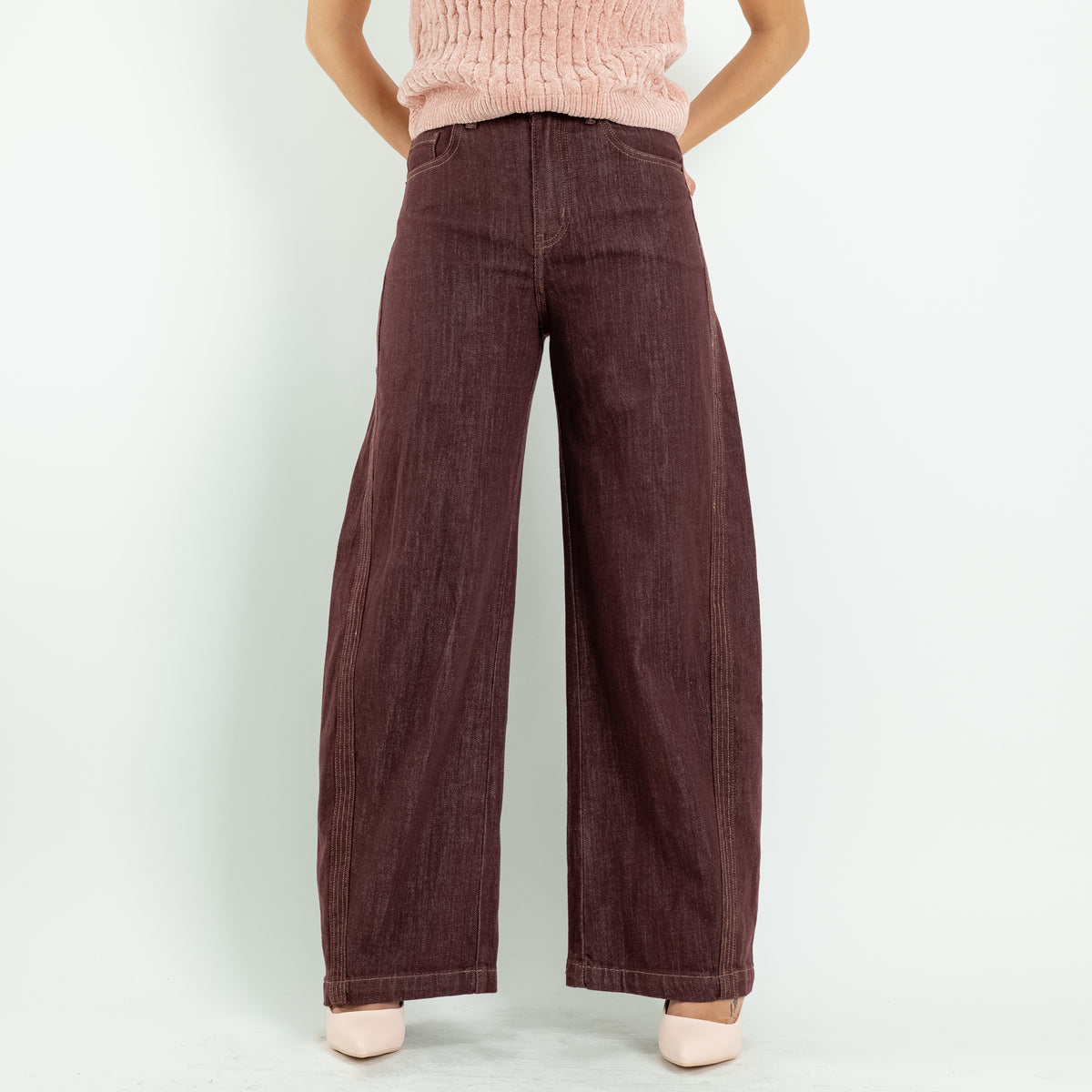 Jeans Balloon Fit con Cuciture a Contrasto - Vinaccia