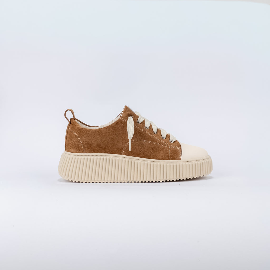 Zapatillas de ante con cordones extragrandes - Camel