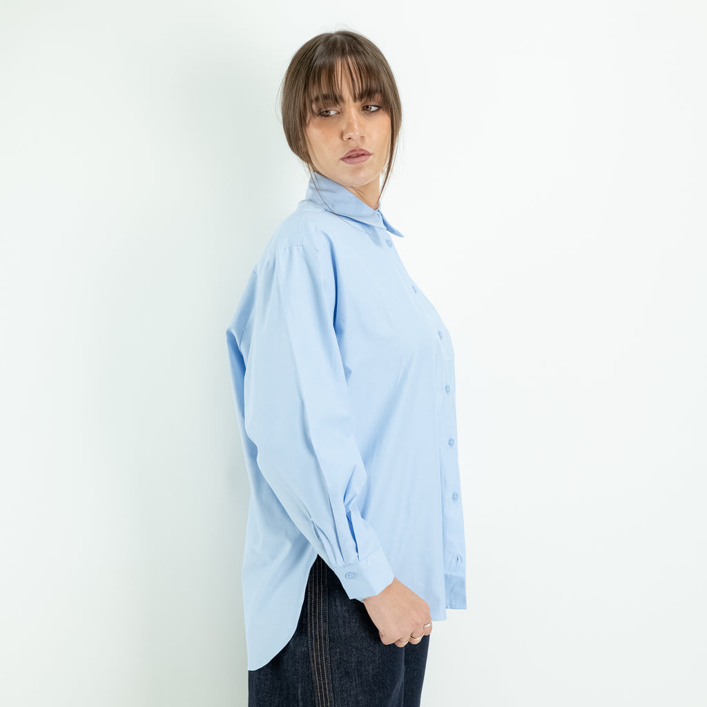 Camicia Oversize Asimmetrica con Spacchi Laterali - Celeste