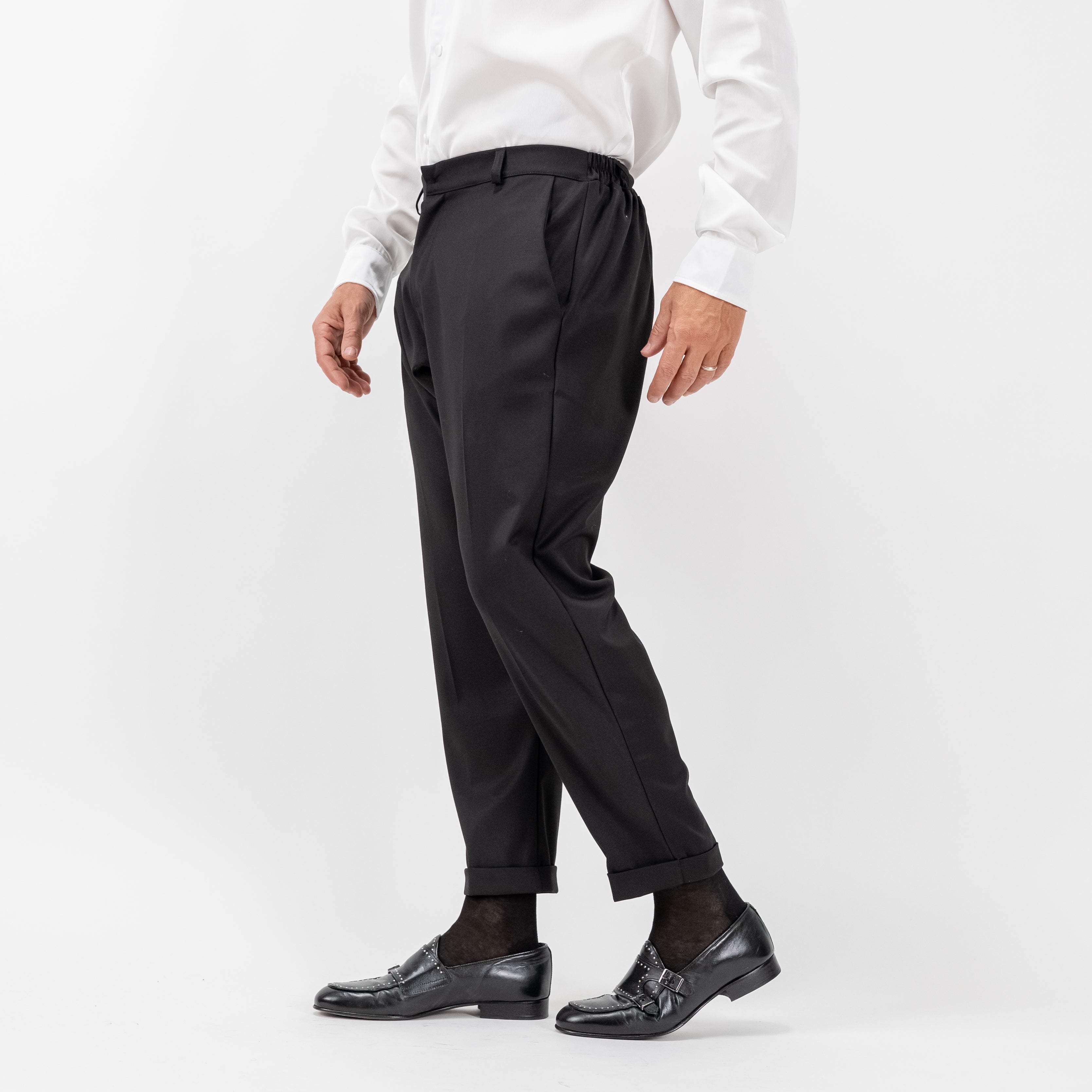 Pantalone classico con bottone coperto -Nero