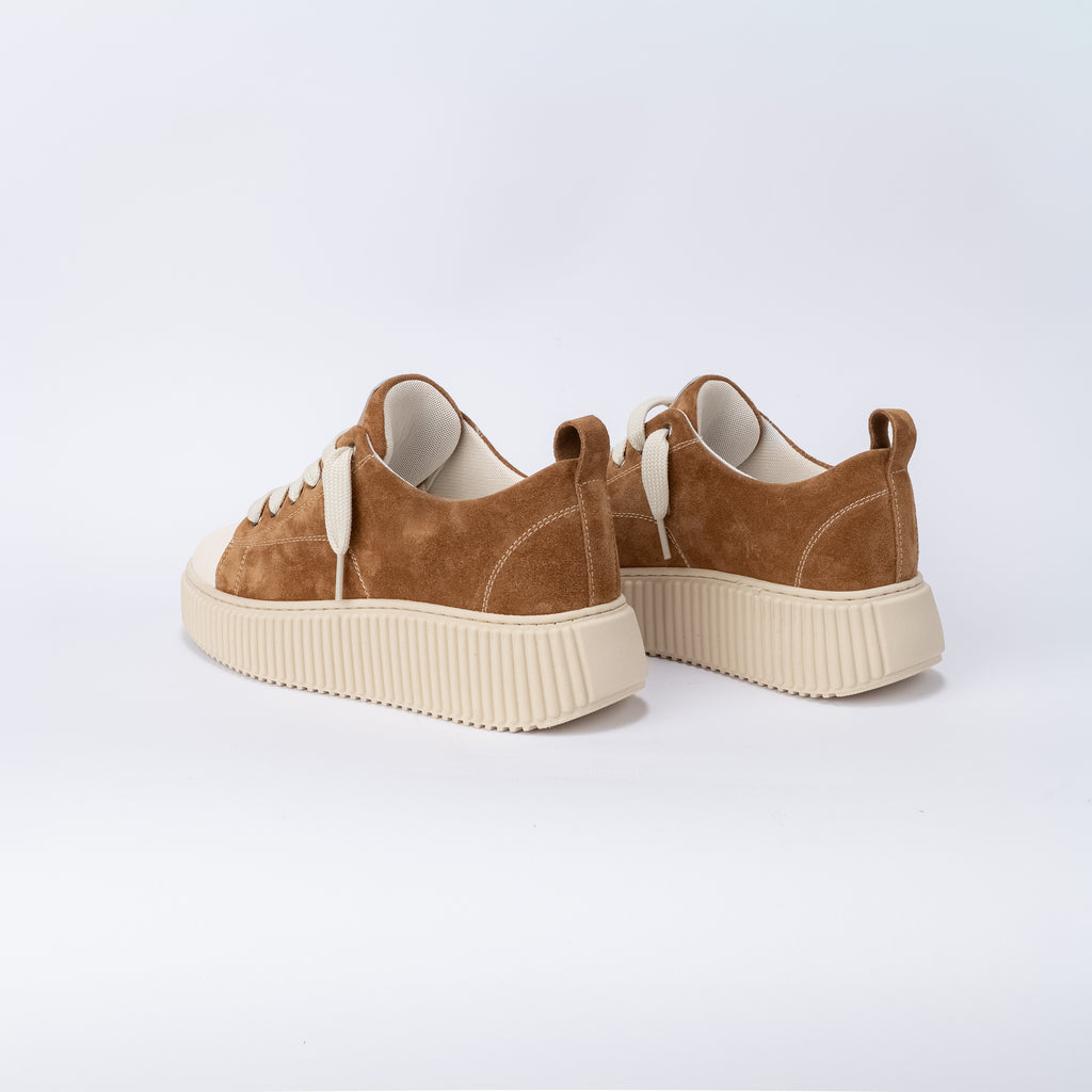 Zapatillas de ante con cordones extragrandes - Camel