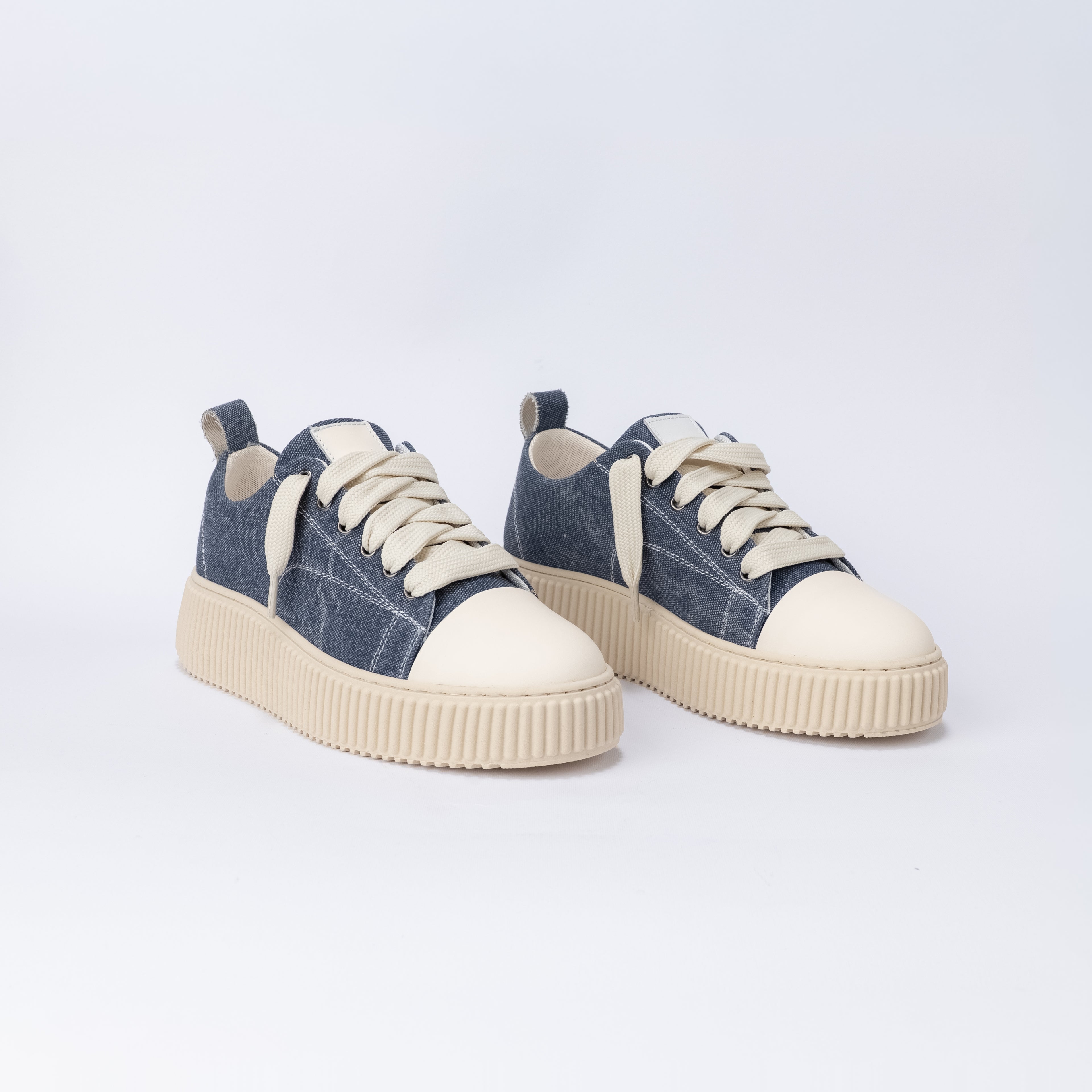 Zapatillas de lona con cordones oversize - Vaqueros