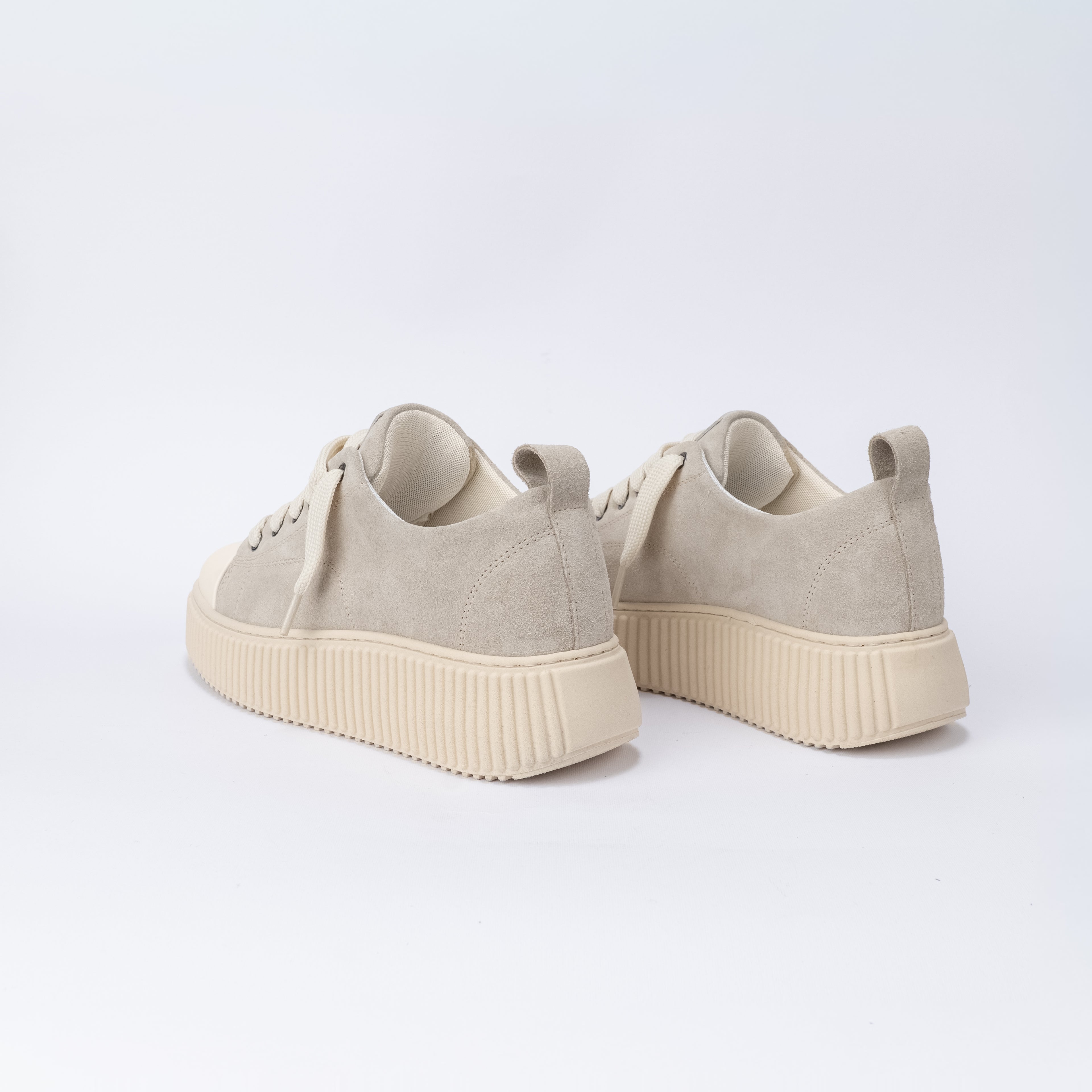 Zapatillas de ante con cordones oversize - Beige