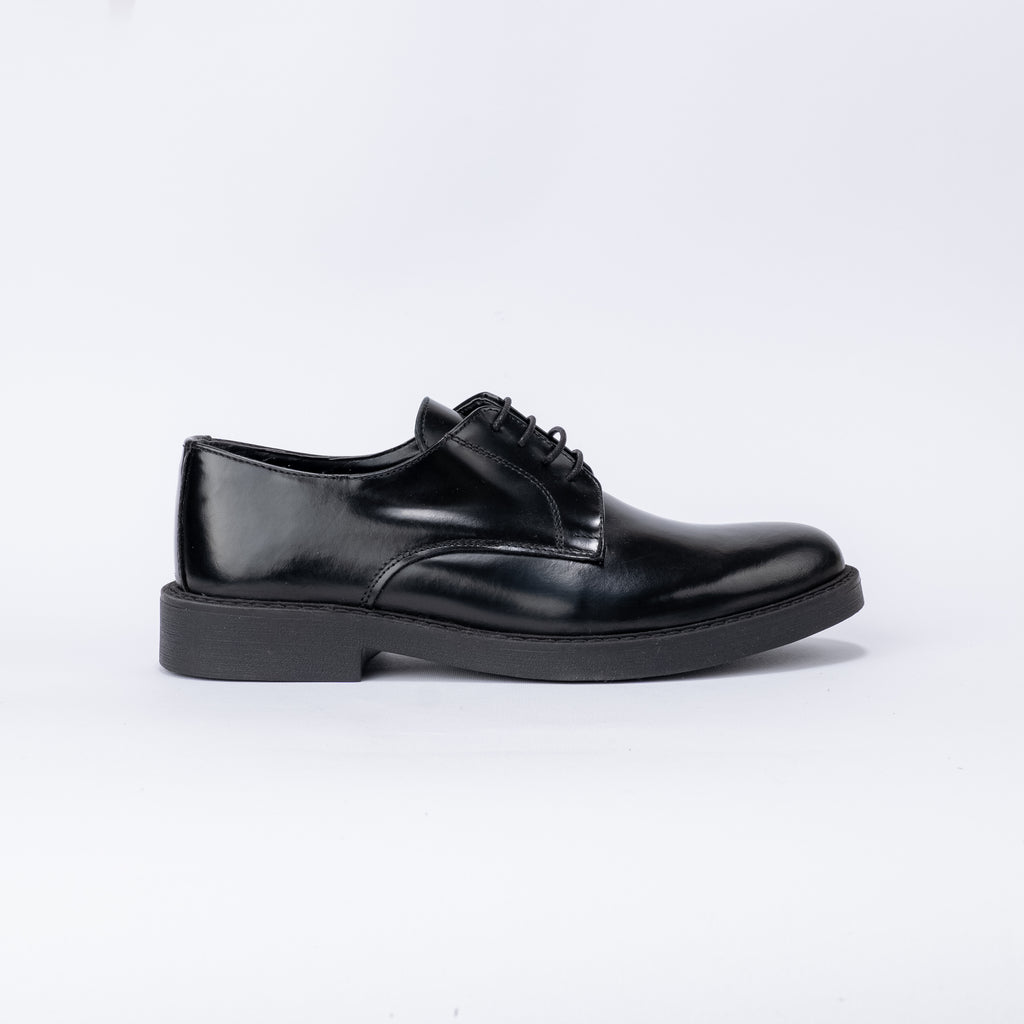 Mocasín brillante con cordones - Negro