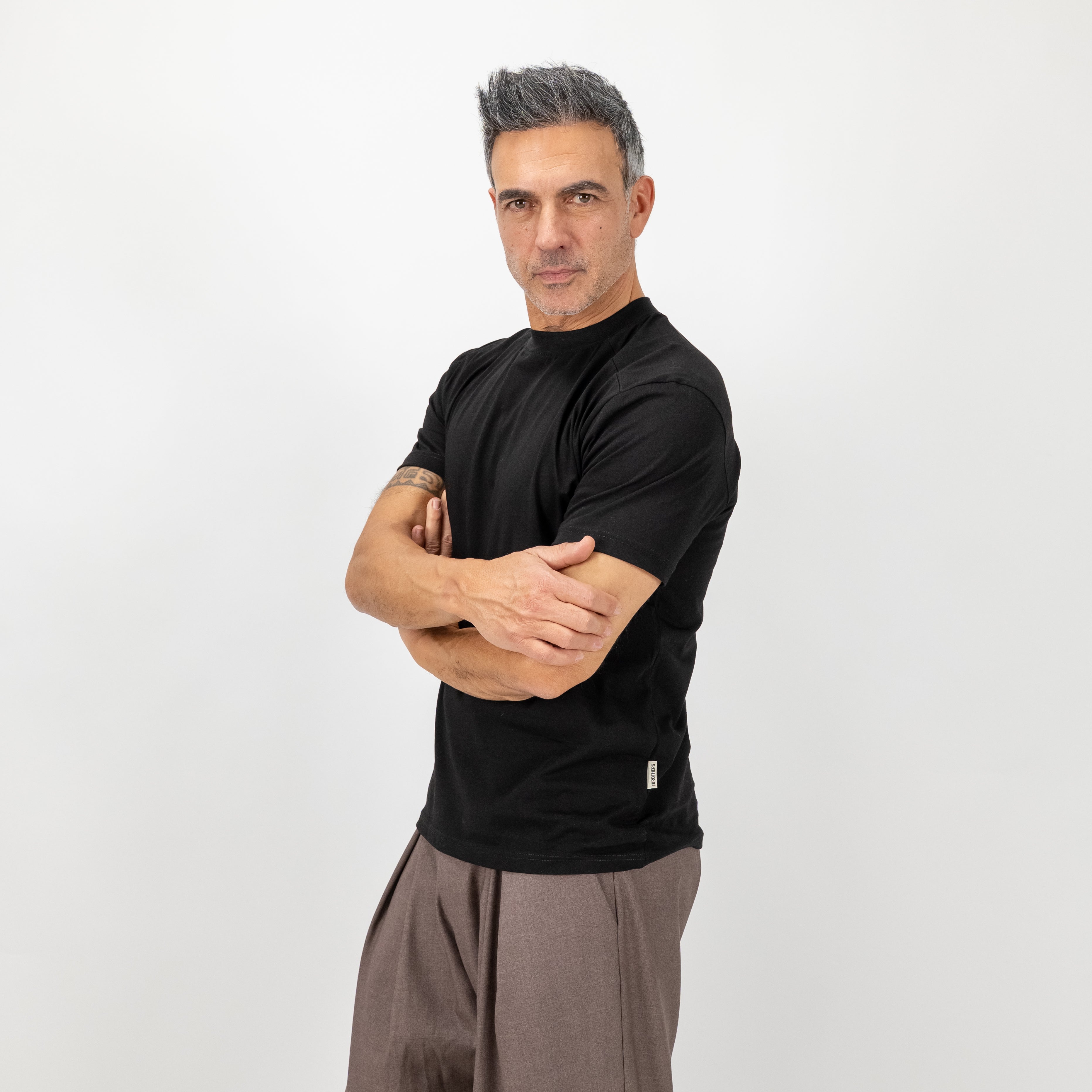 T-shirt con colletto - Nero