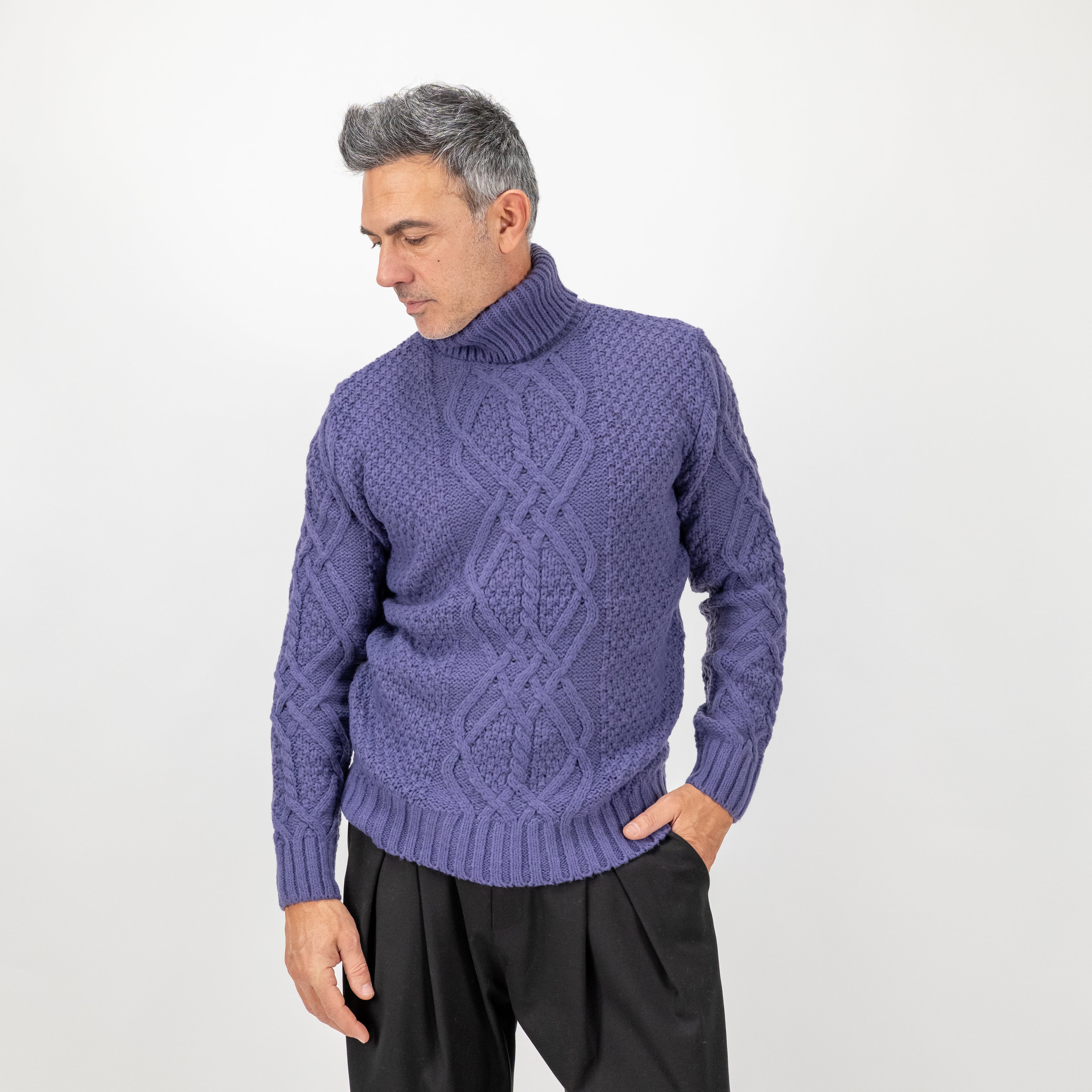 Maglione collo alto con trama a treccia - Viola