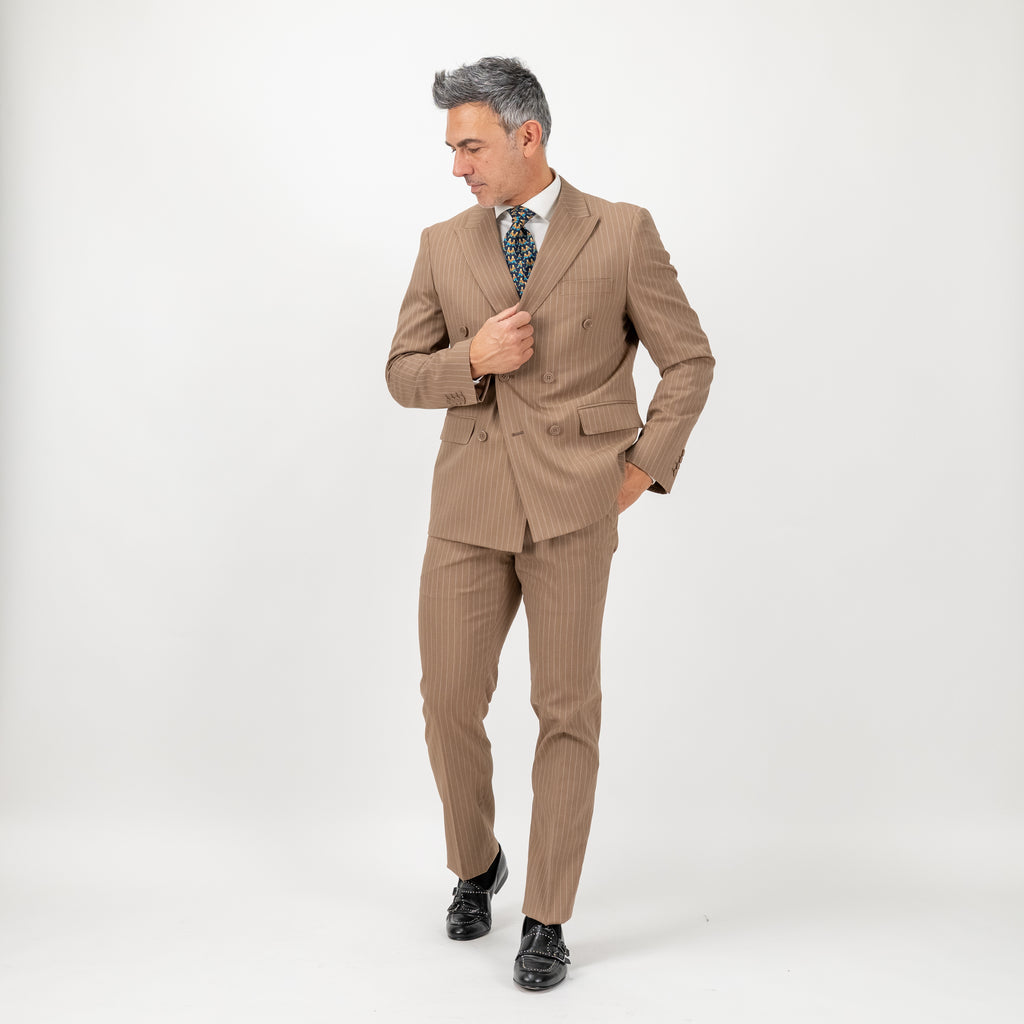 Abito doppiopetto gessato con pantalone con molla - Beige