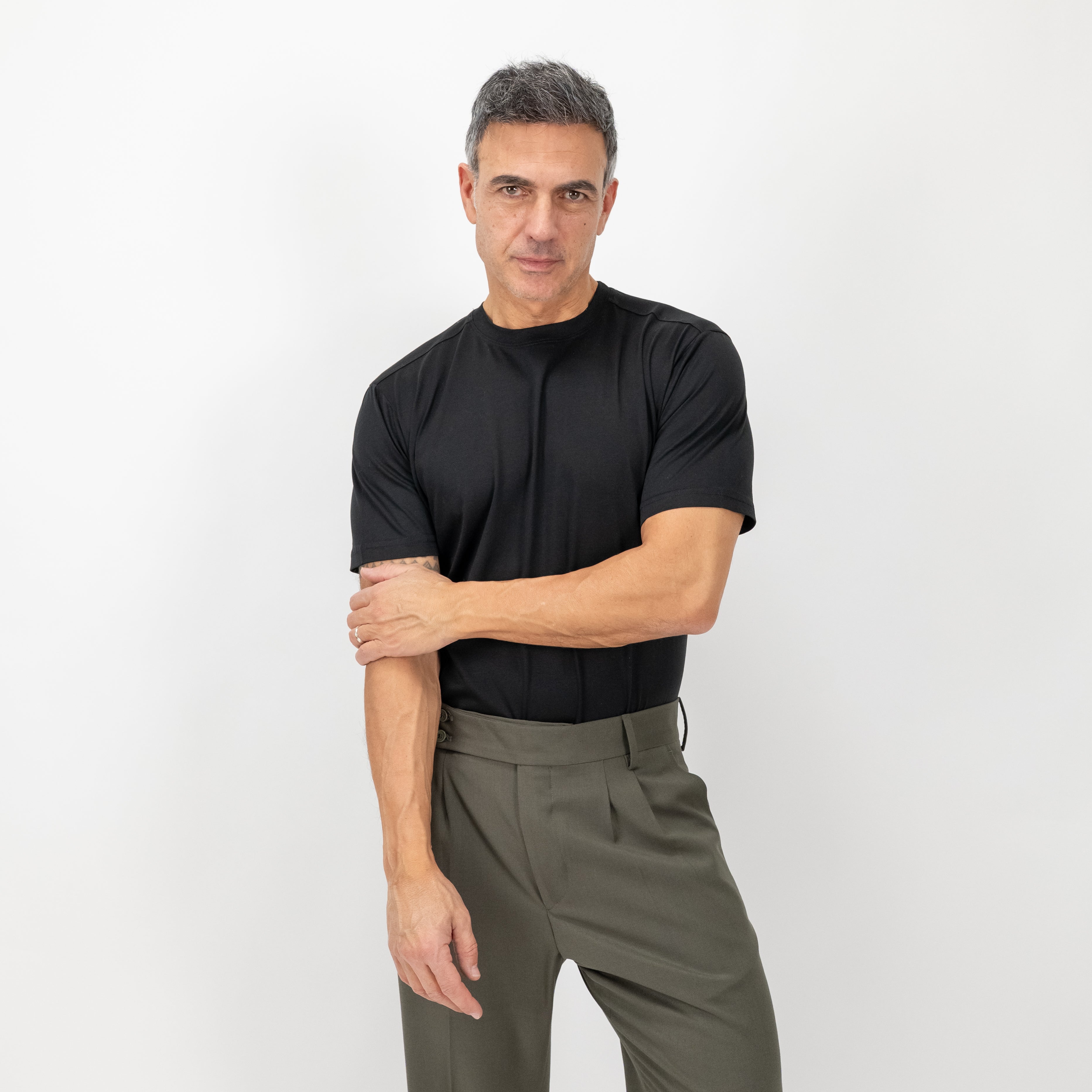 T-shirt in Filo di Scozia vestibilità aderente - Nero