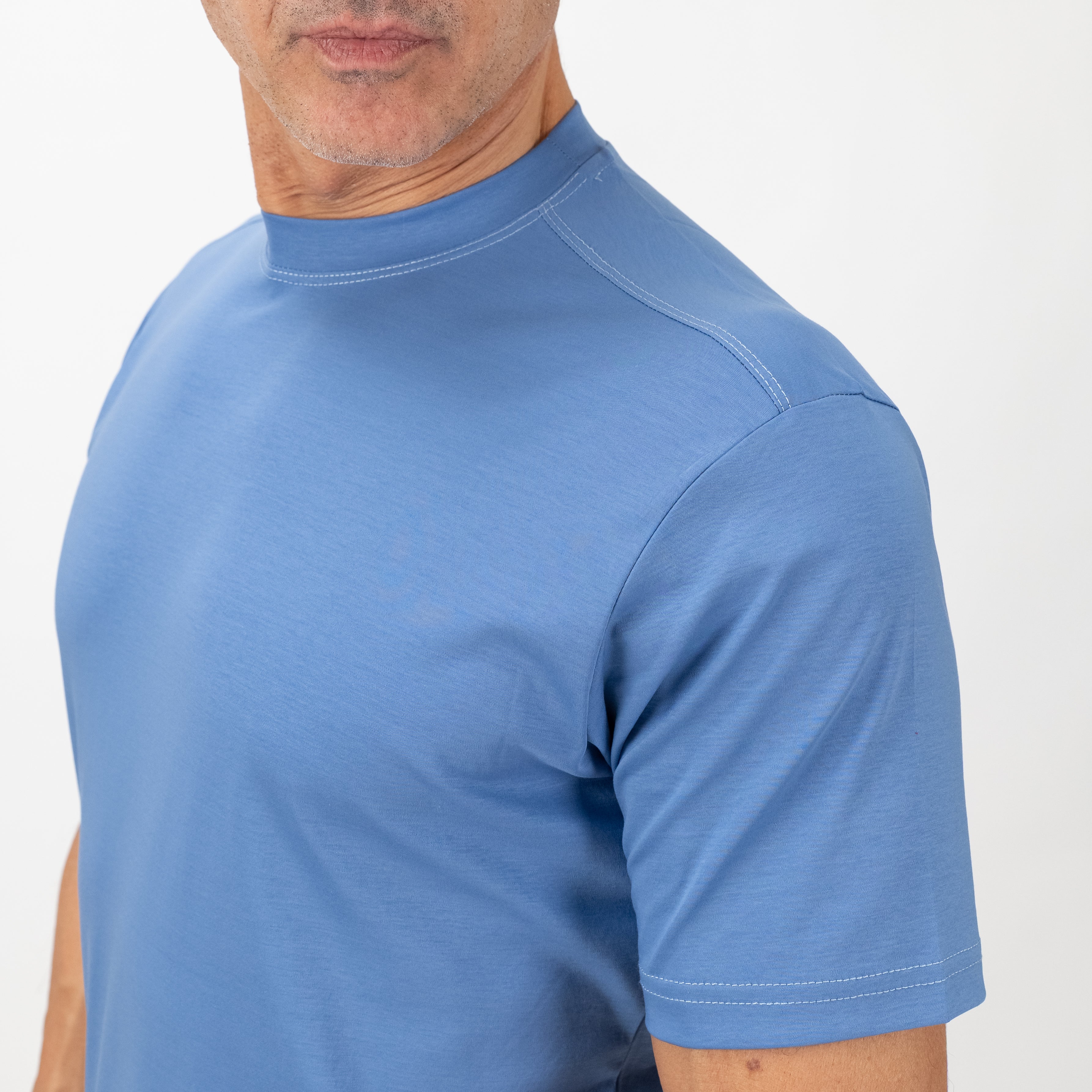 T-shirt in Filo di Scozia vestibilità aderente - Celeste