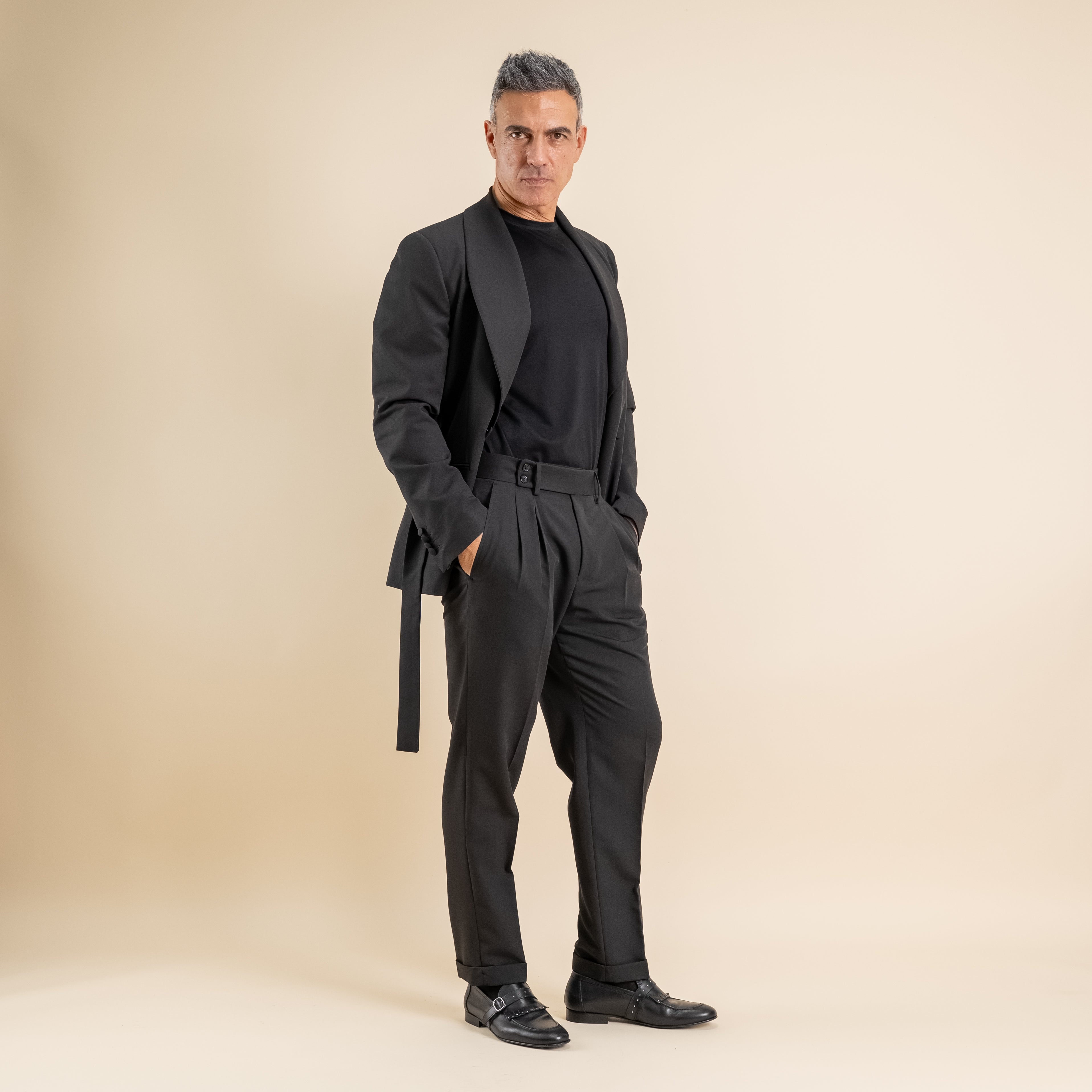 Traje cruzado con botones dorados - Azul royal