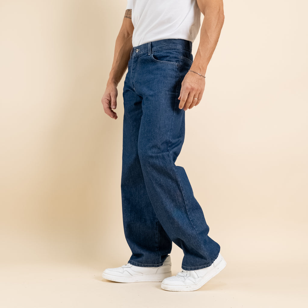 Baggy fit jeans with contrast stitching