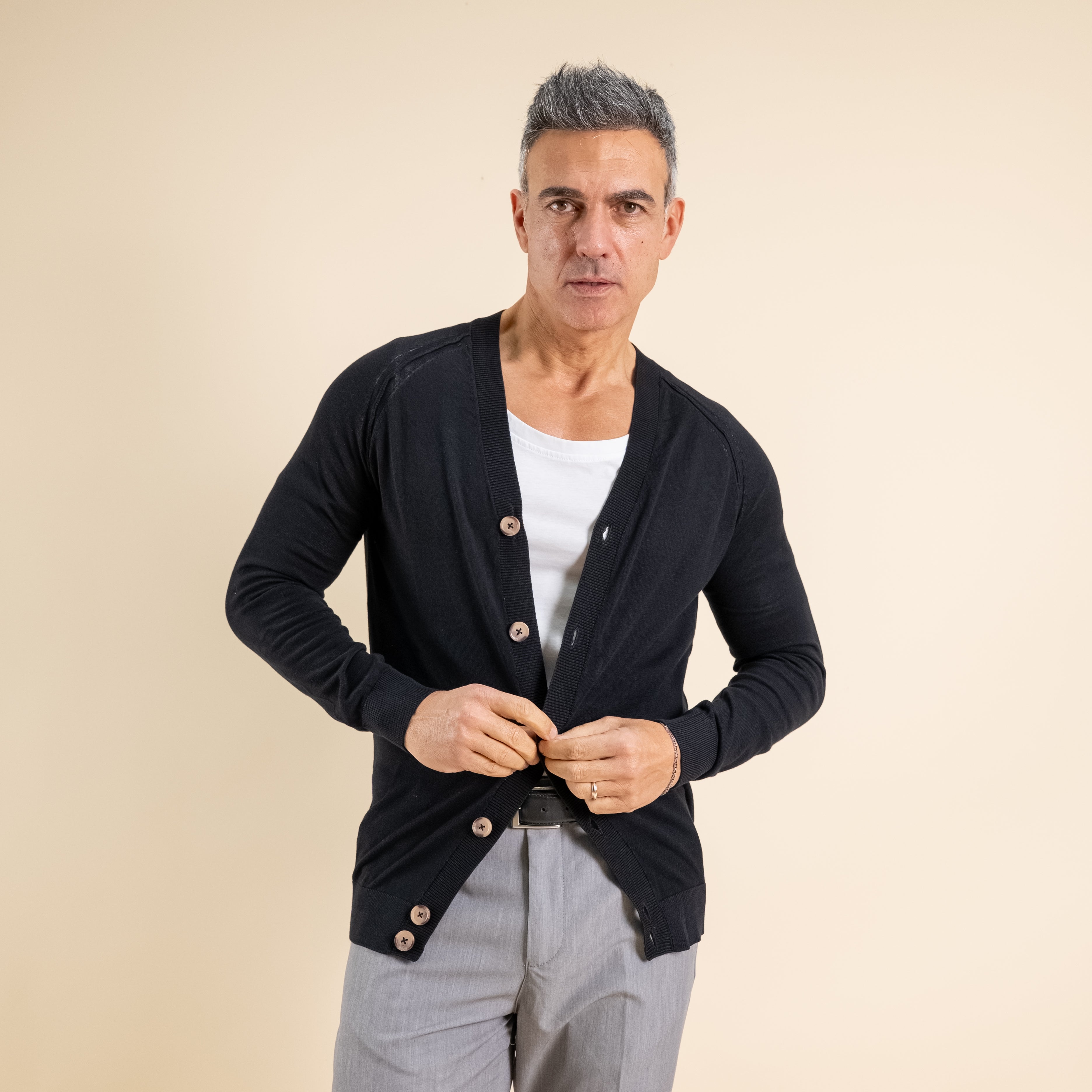 Cardigan leggero scollo a V - Nero