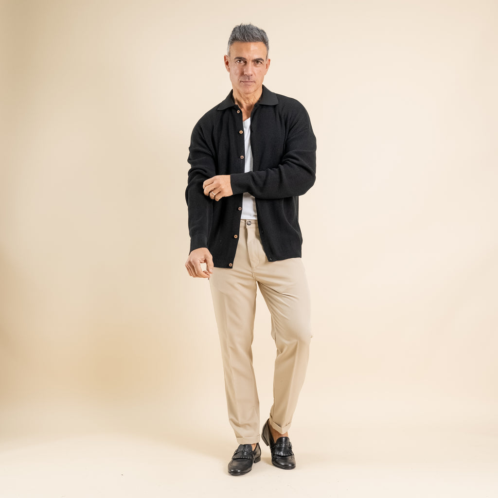 Polo a costine con bottoni a contrasto - Nero