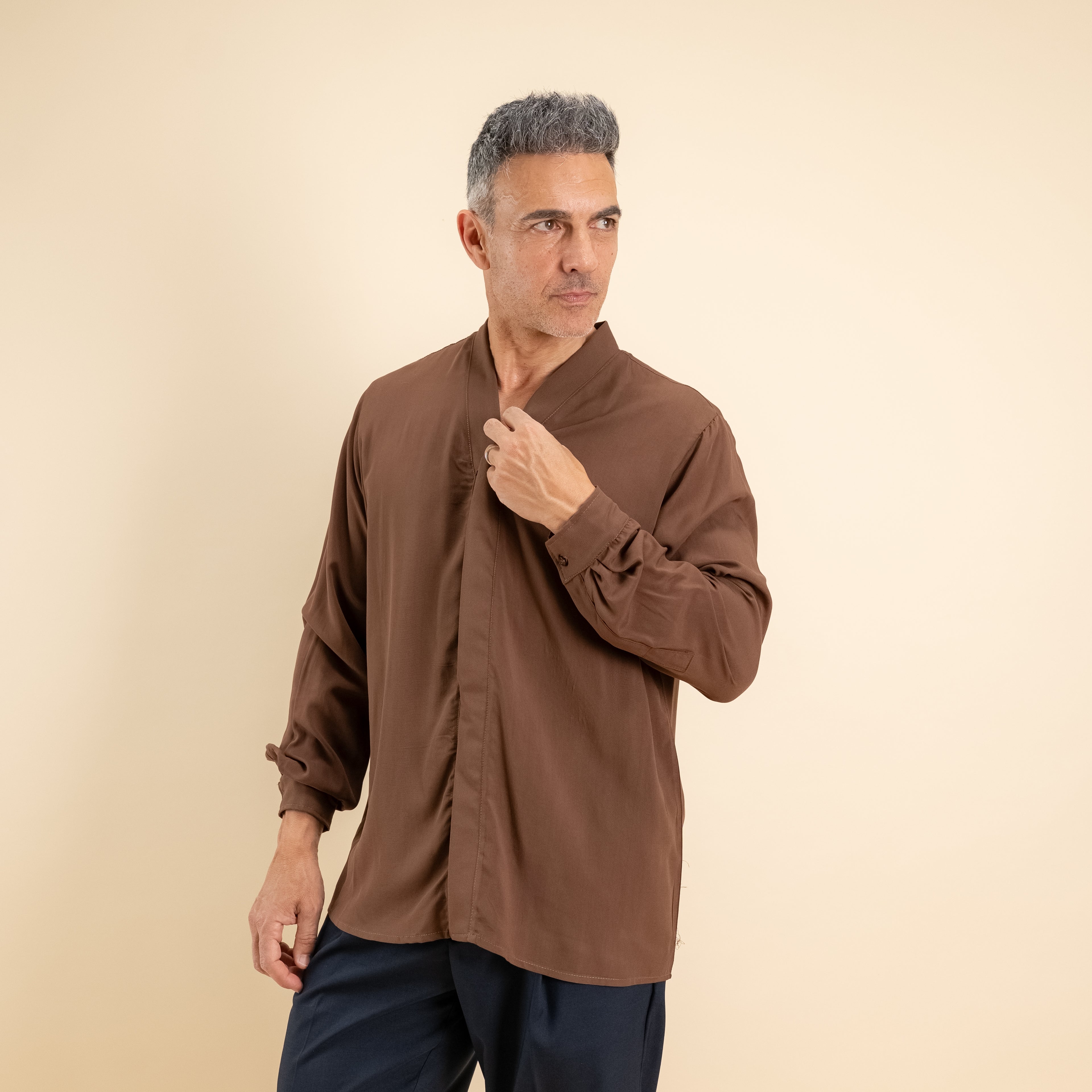 Camicia in viscosa scollo a V - Moro