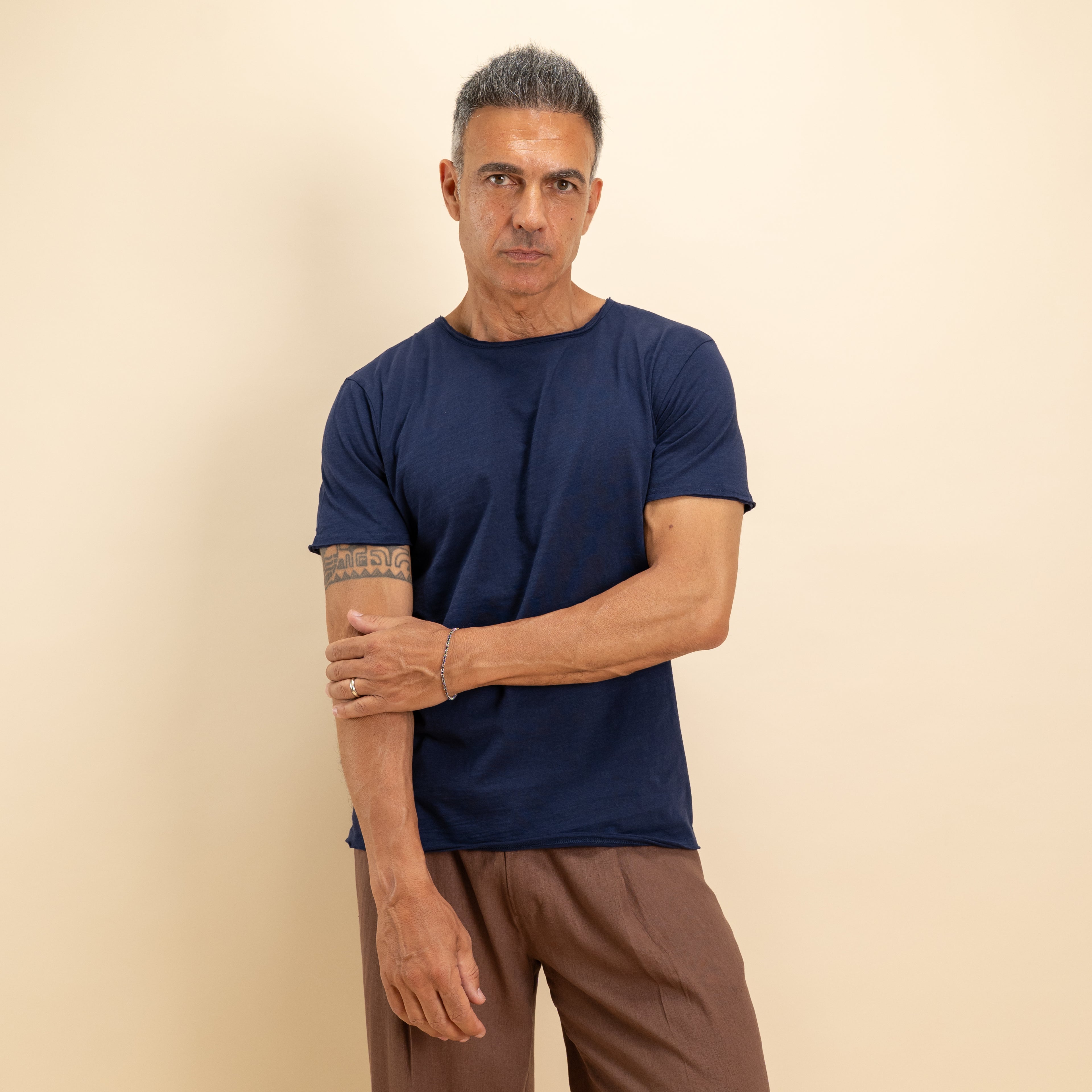 T-shirt scollo a barca taglio vivo - Blu