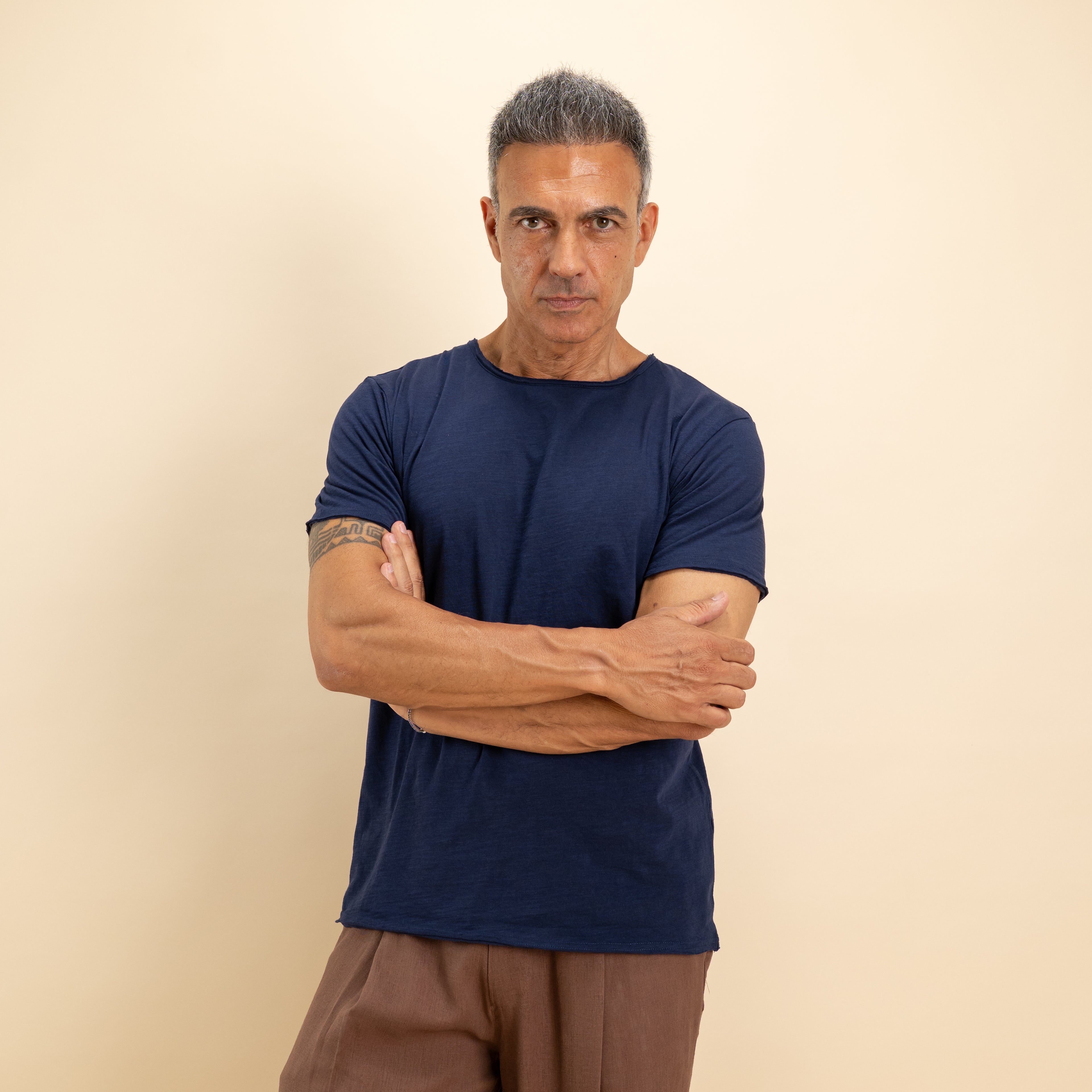 T-shirt scollo a barca taglio vivo - Blu