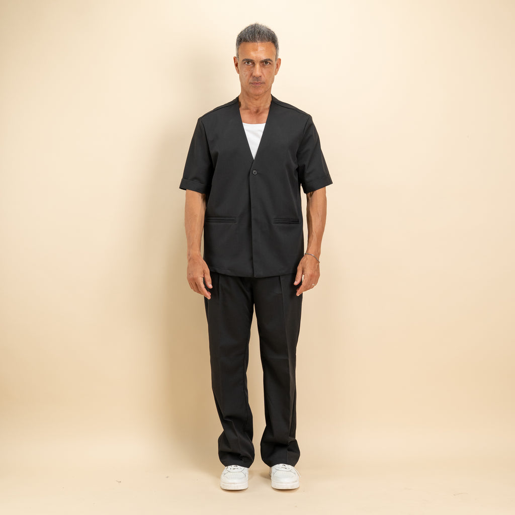 Coordinato camicia scollo a V e pantalone palazzo - Nero