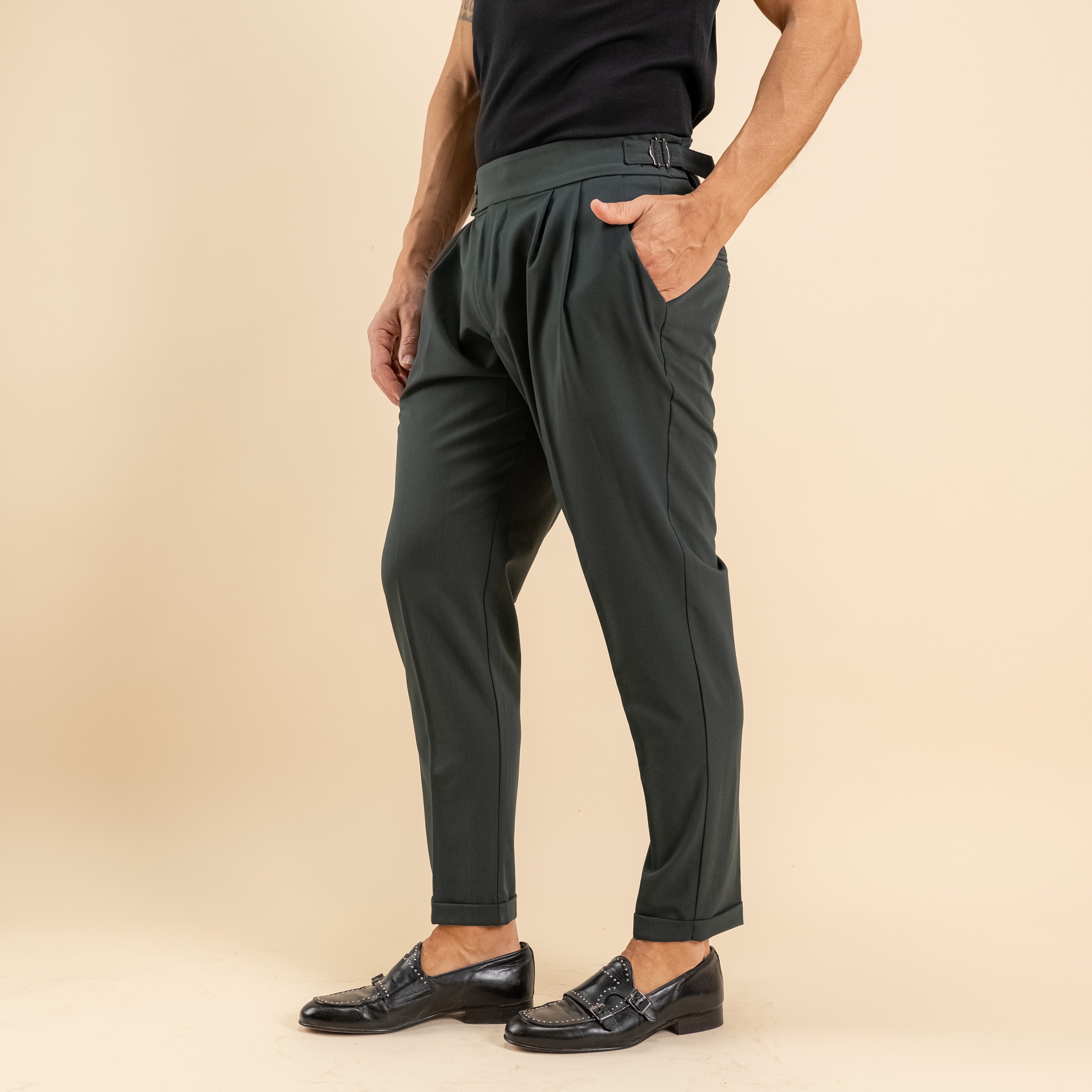 Pantalón con corpiño y hebilla lateral - Verde