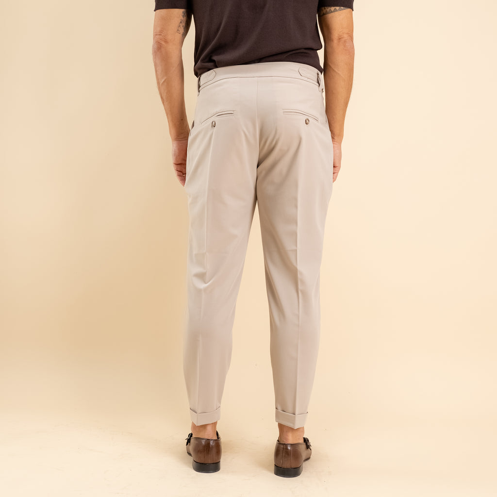 Trousers with corset waist and side buckle - Beige