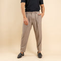 Pantalaccio sartoriale con pinces e molla sul retro - Fango