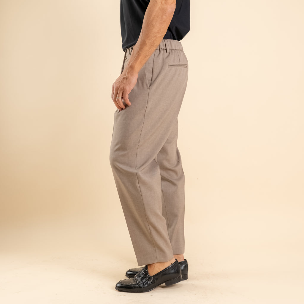 Pantalaccio sartoriale con pinces e molla sul retro - Fango