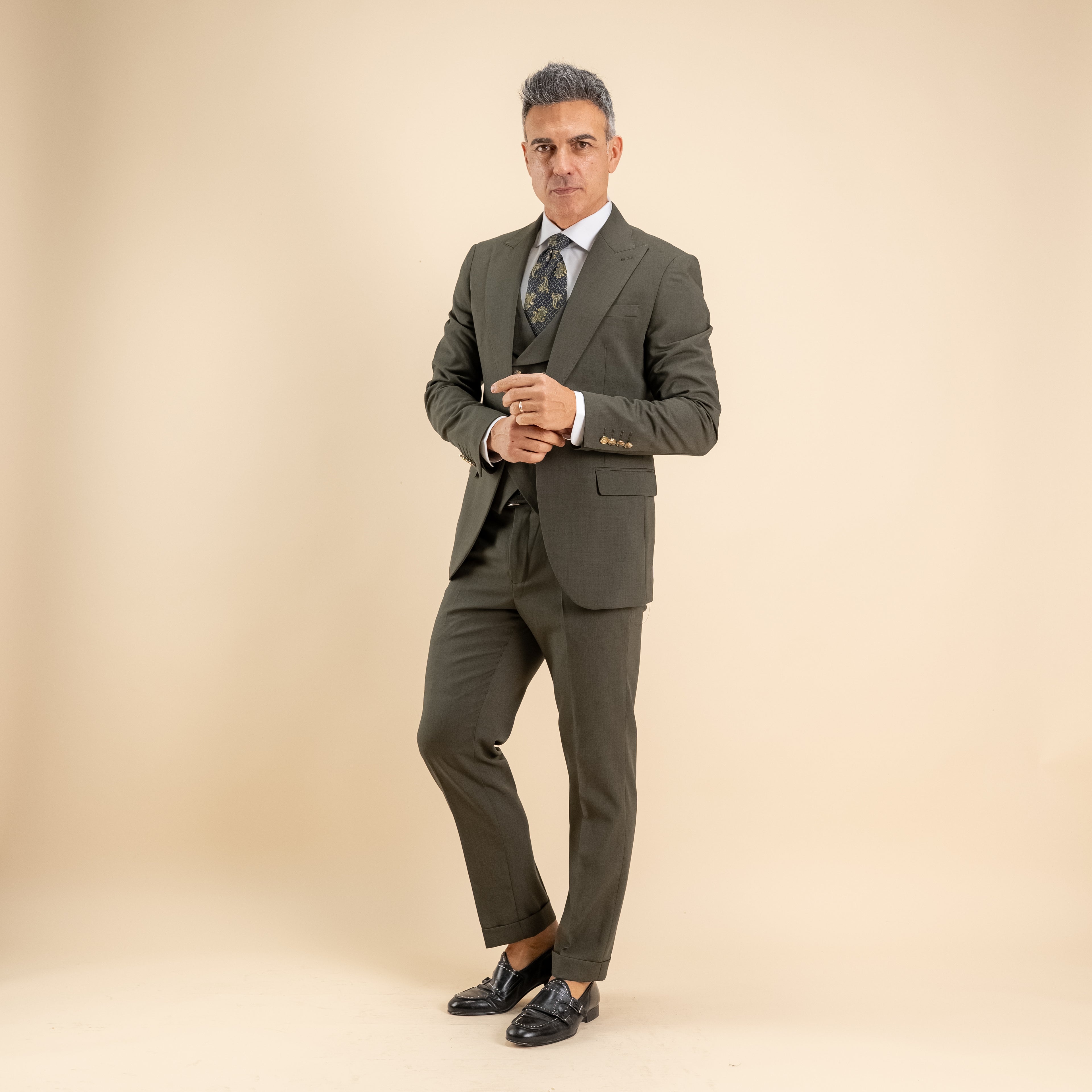 Abito monopetto bottoni oro con panciotto - Verde