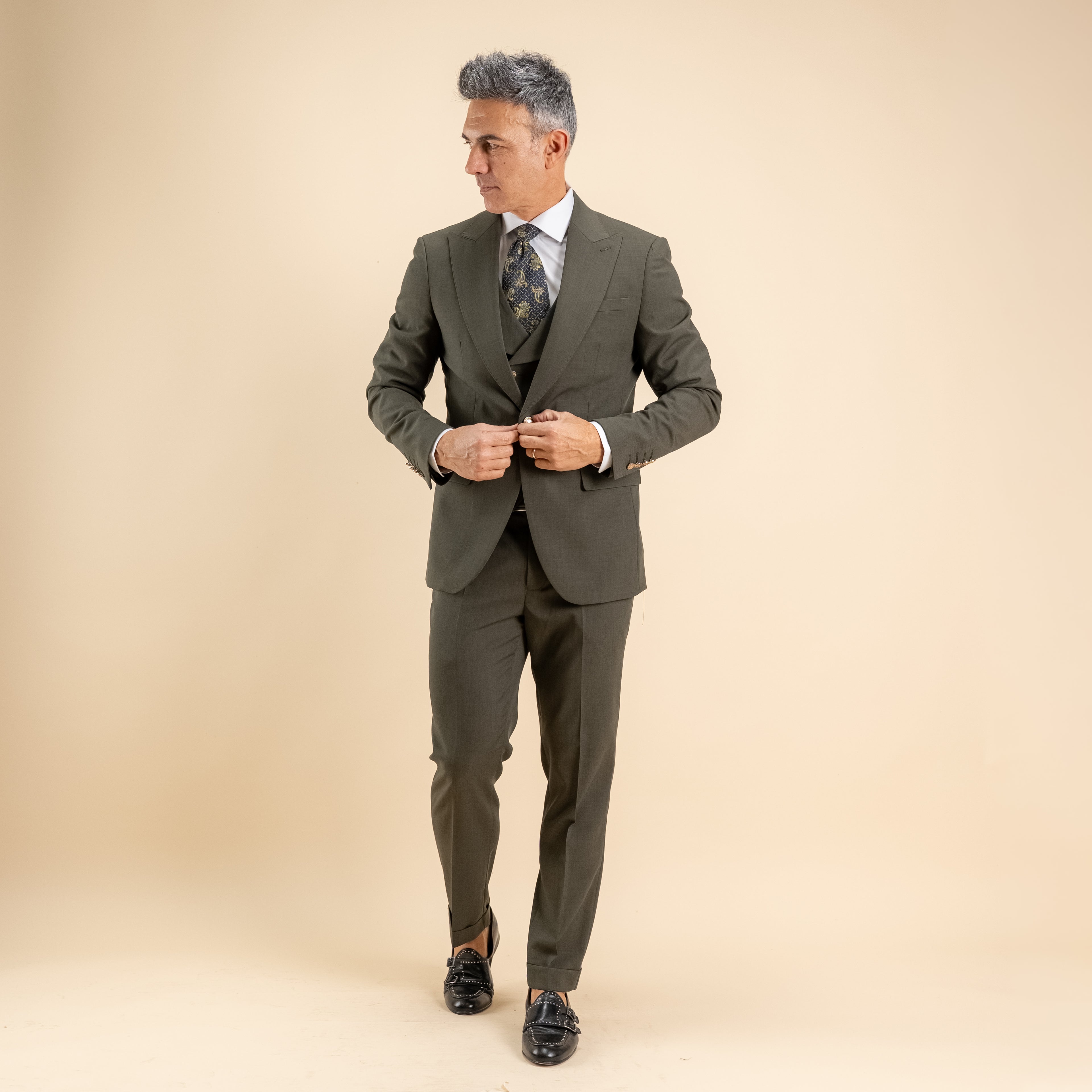 Abito monopetto bottoni oro con panciotto - Verde