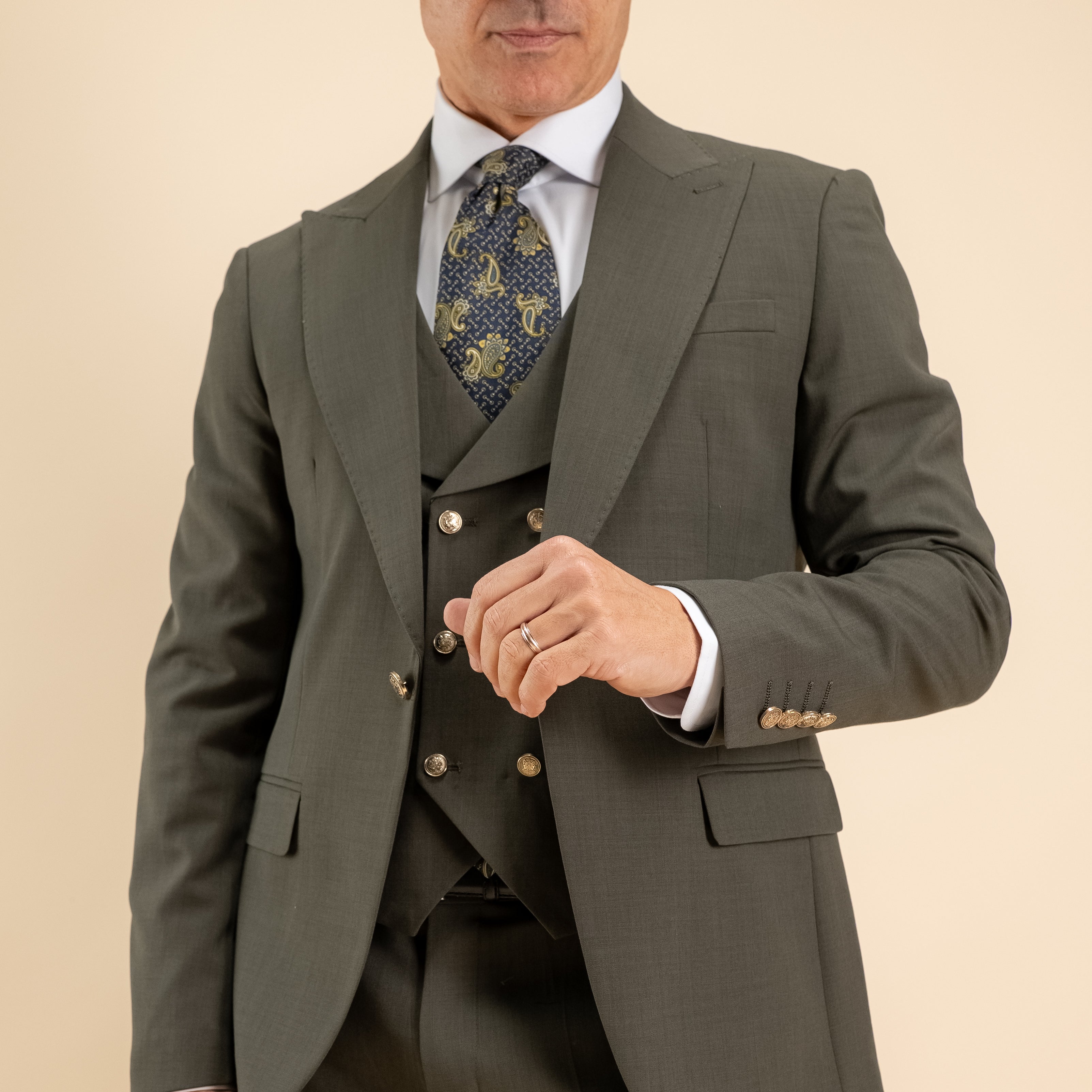 Abito monopetto bottoni oro con panciotto - Verde