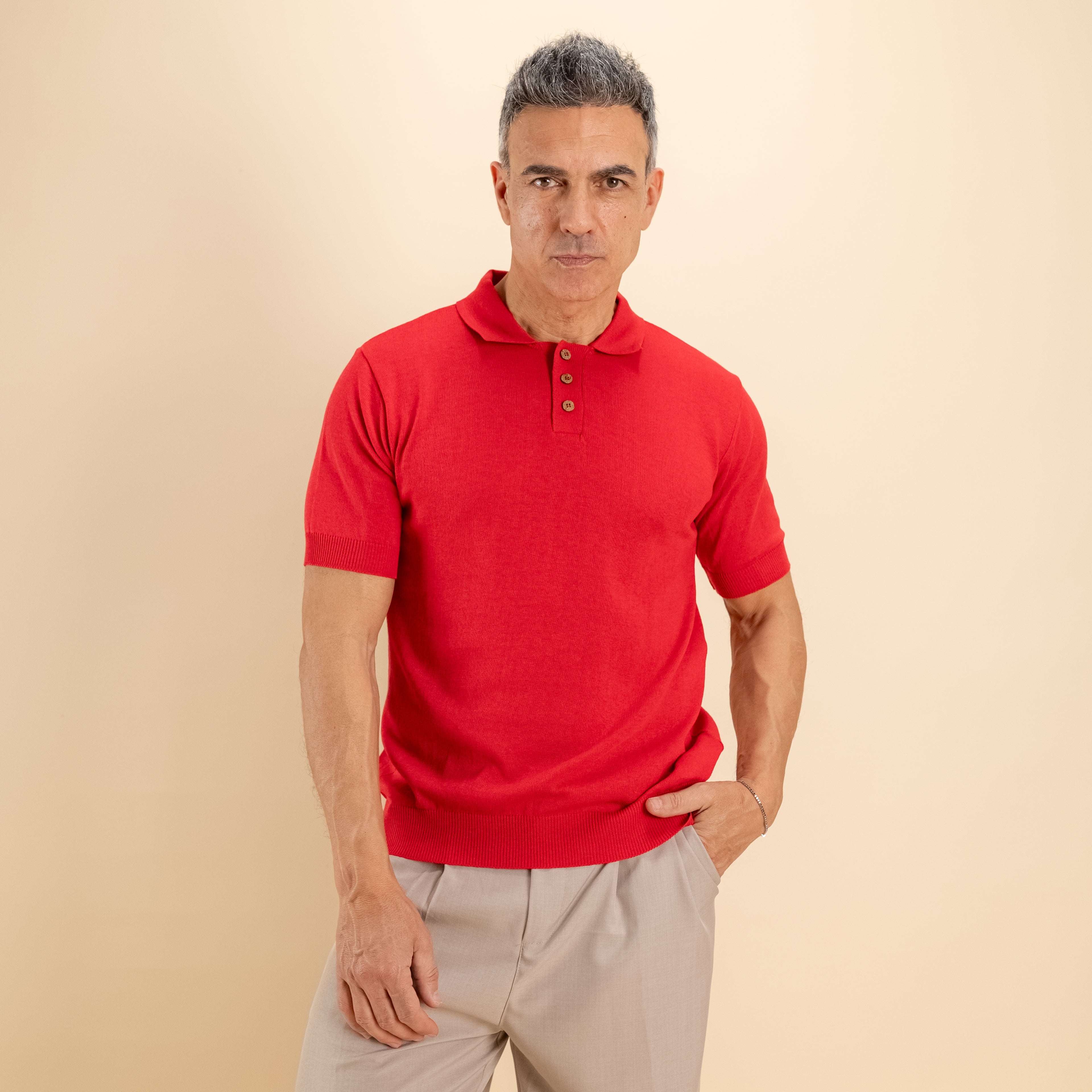 Polo in filo con bottoncini in legno - Rosso