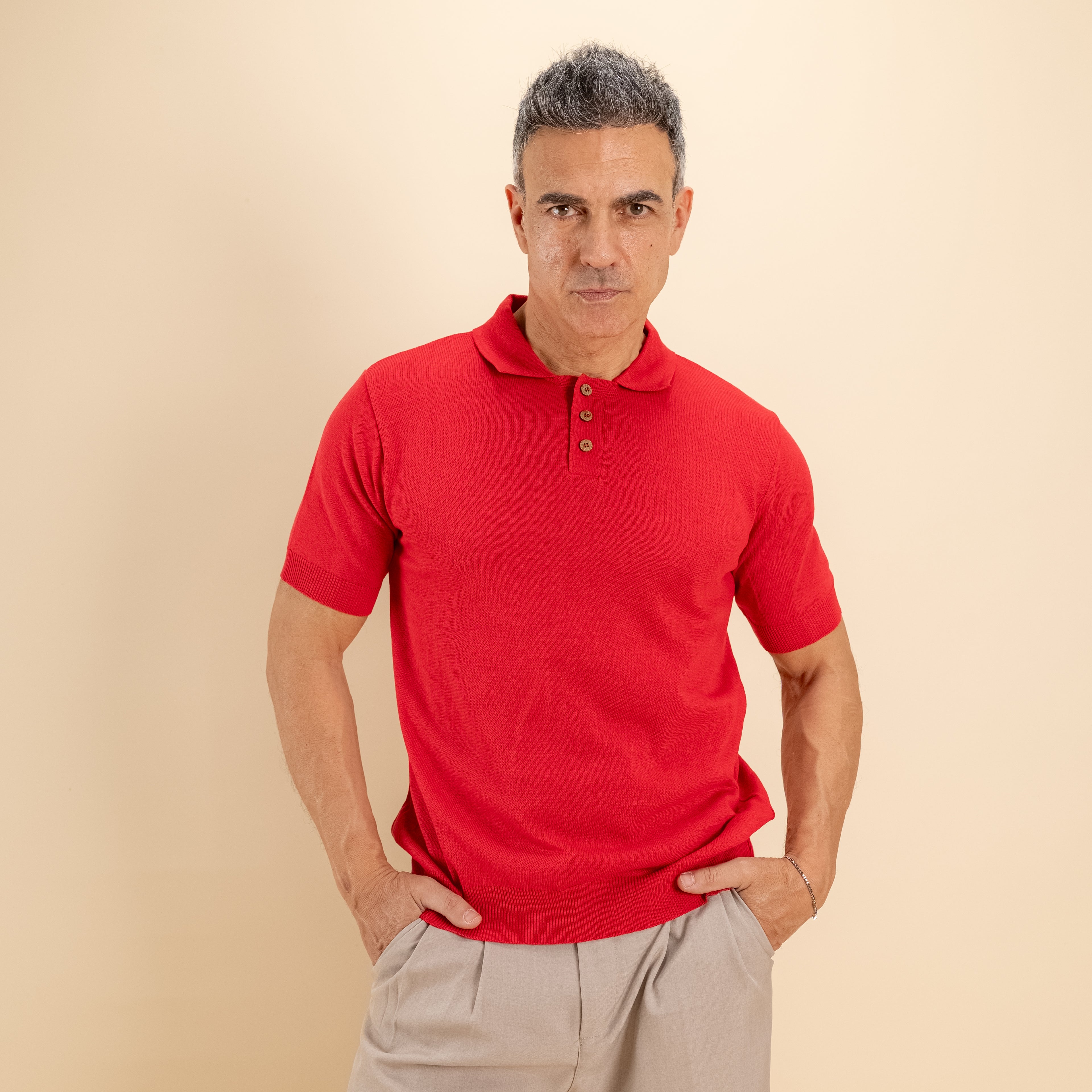 Polo in filo con bottoncini in legno - Rosso