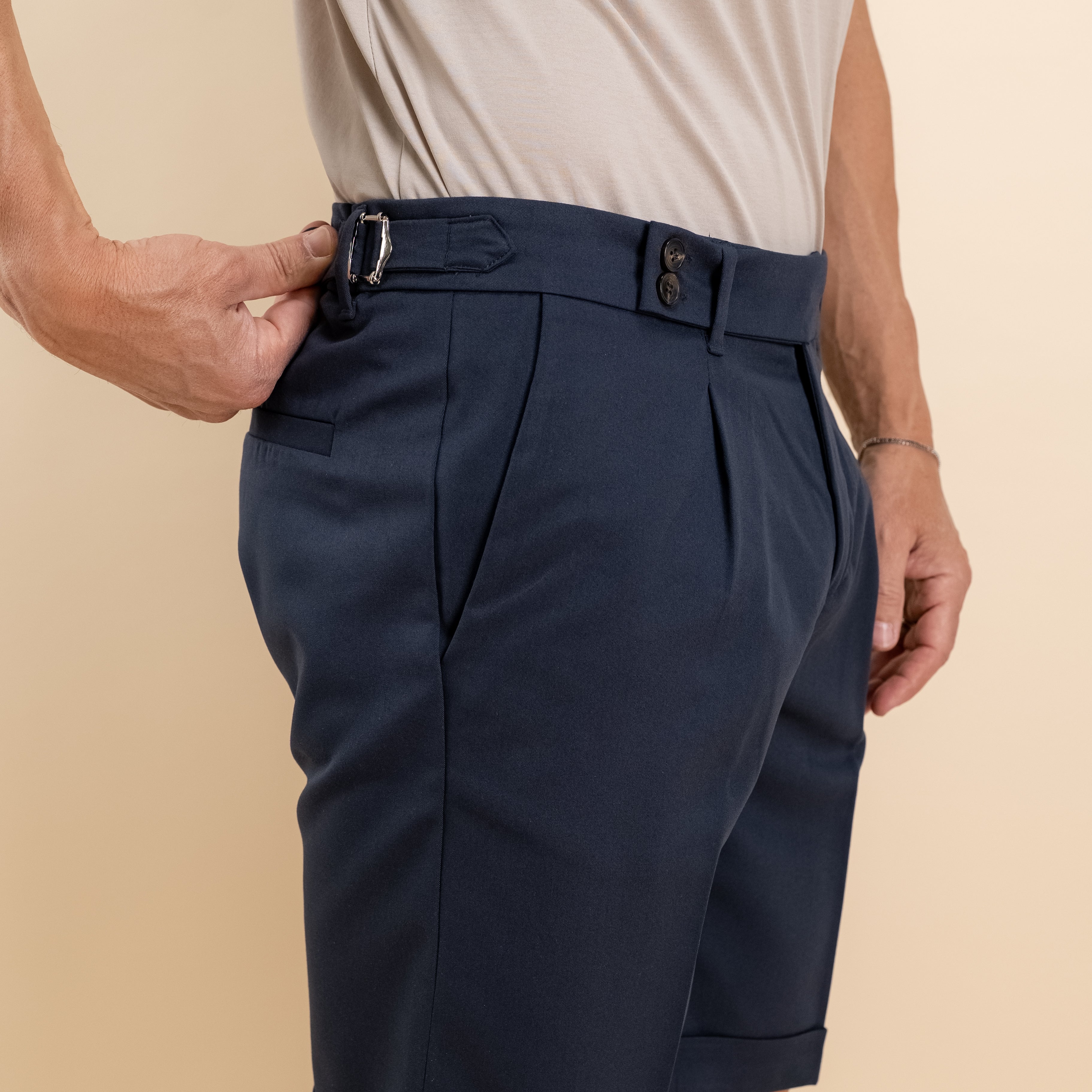 Pantaloncino con fibbia laterale - Blu