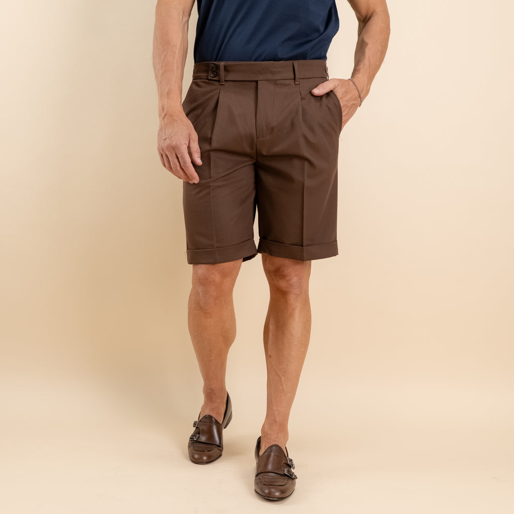 Pantaloncino con fibbia laterale - Marrone