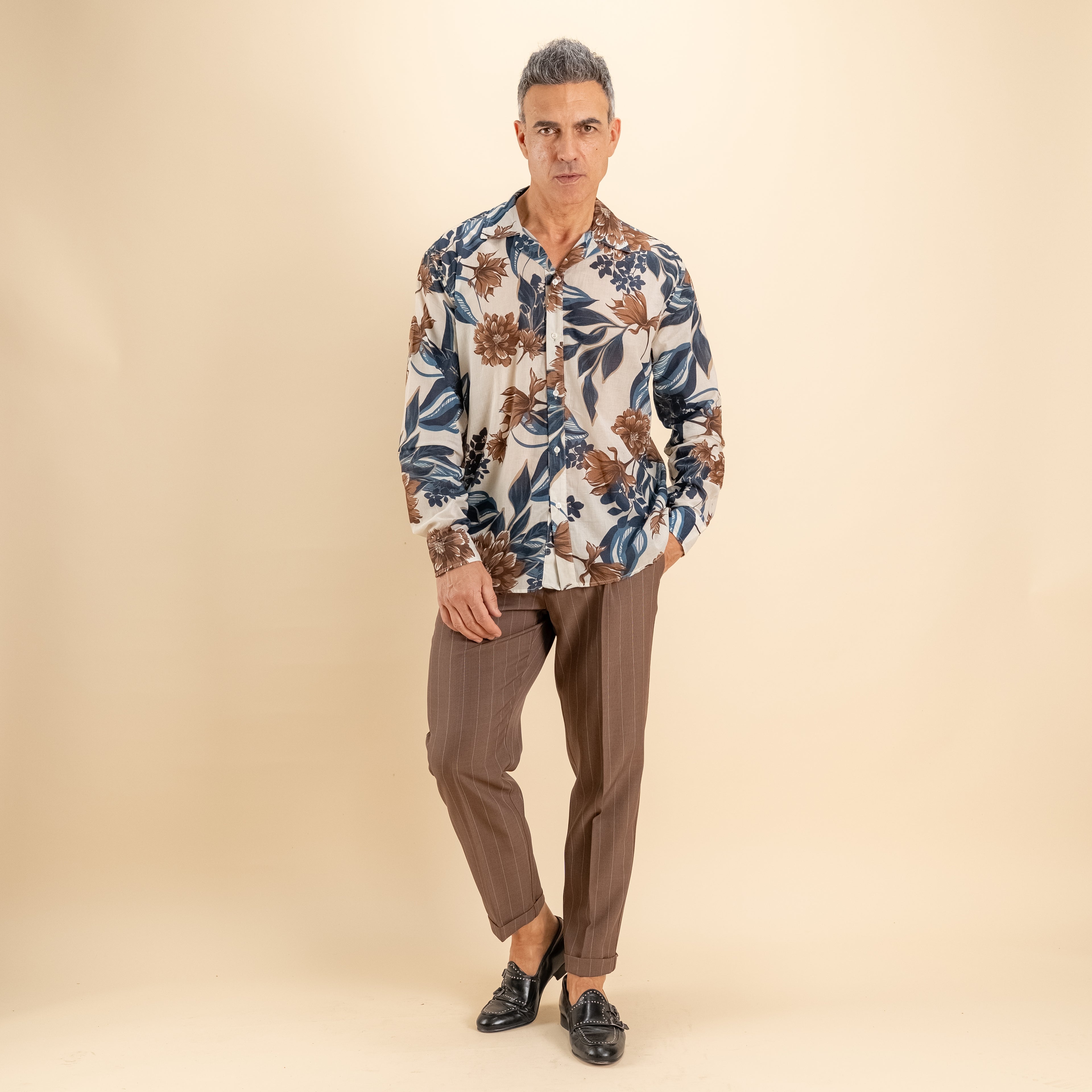Camicia a fantasia in mussola di cotone velato