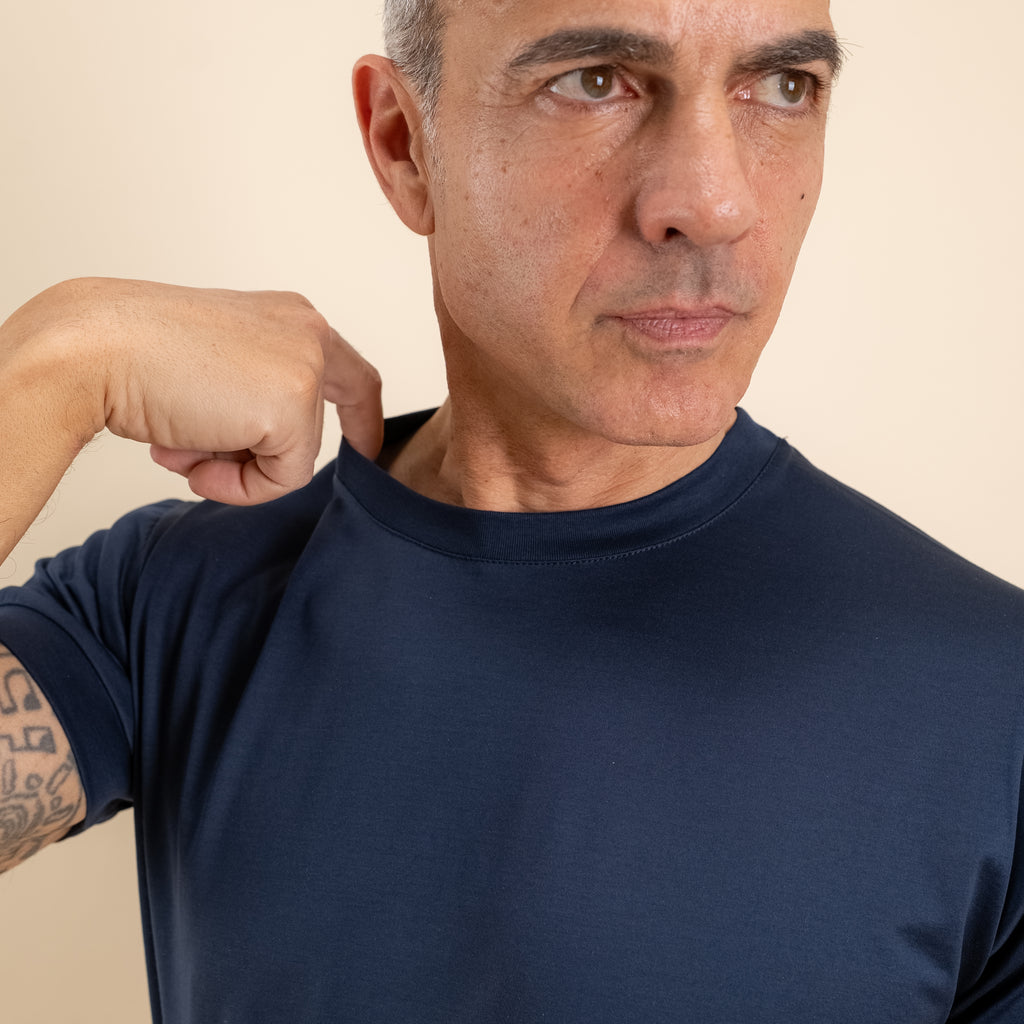 T-shirt in Filo di Scozia 2.0 con bordi a costina - Blu
