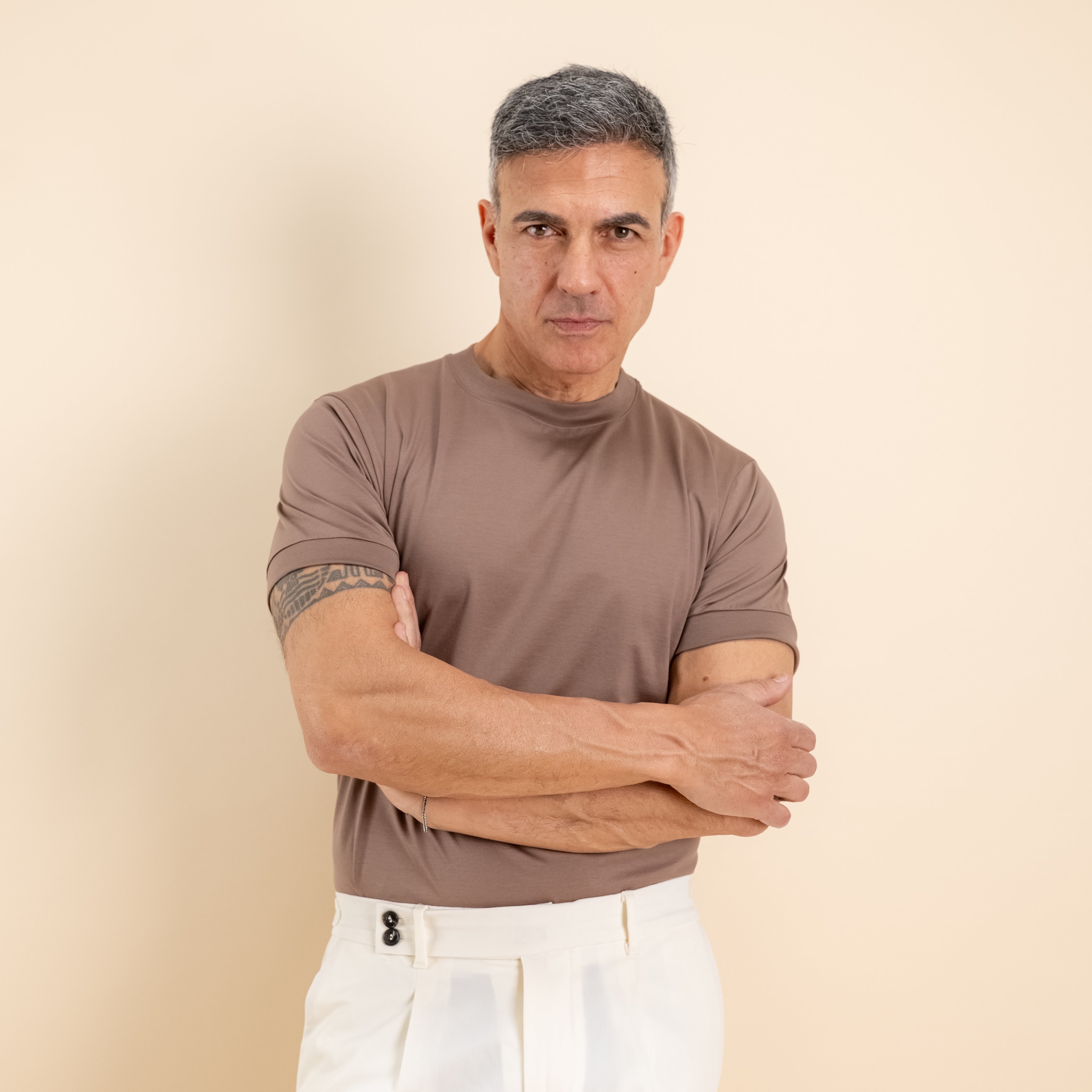 T-shirt in Filo di Scozia 2.0 con bordi a costina - Fango