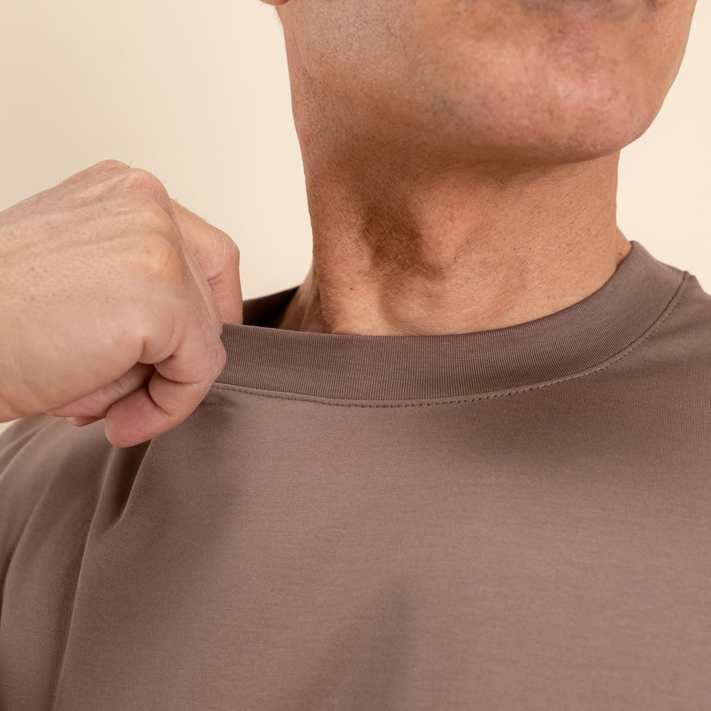 T-shirt in Filo di Scozia 2.0 con bordi a costina - Fango
